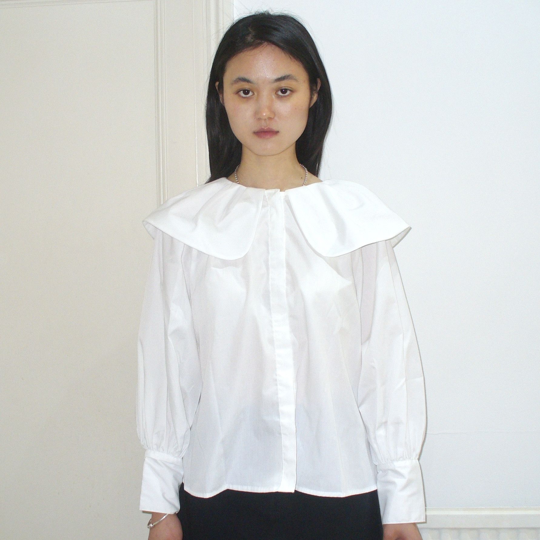 Other Preloved Japanese blouse with huge peter pan collar Size M / US 6-8 / IT 42-44 - 1 Thumbnail