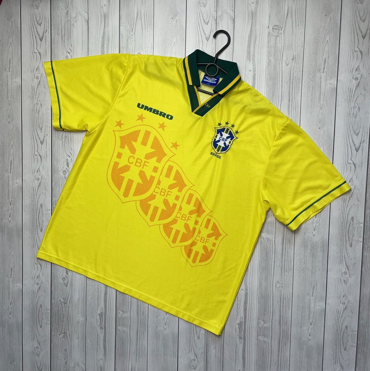 Vintage Umbro Brazil soccer jersey Brazil size XXL logo