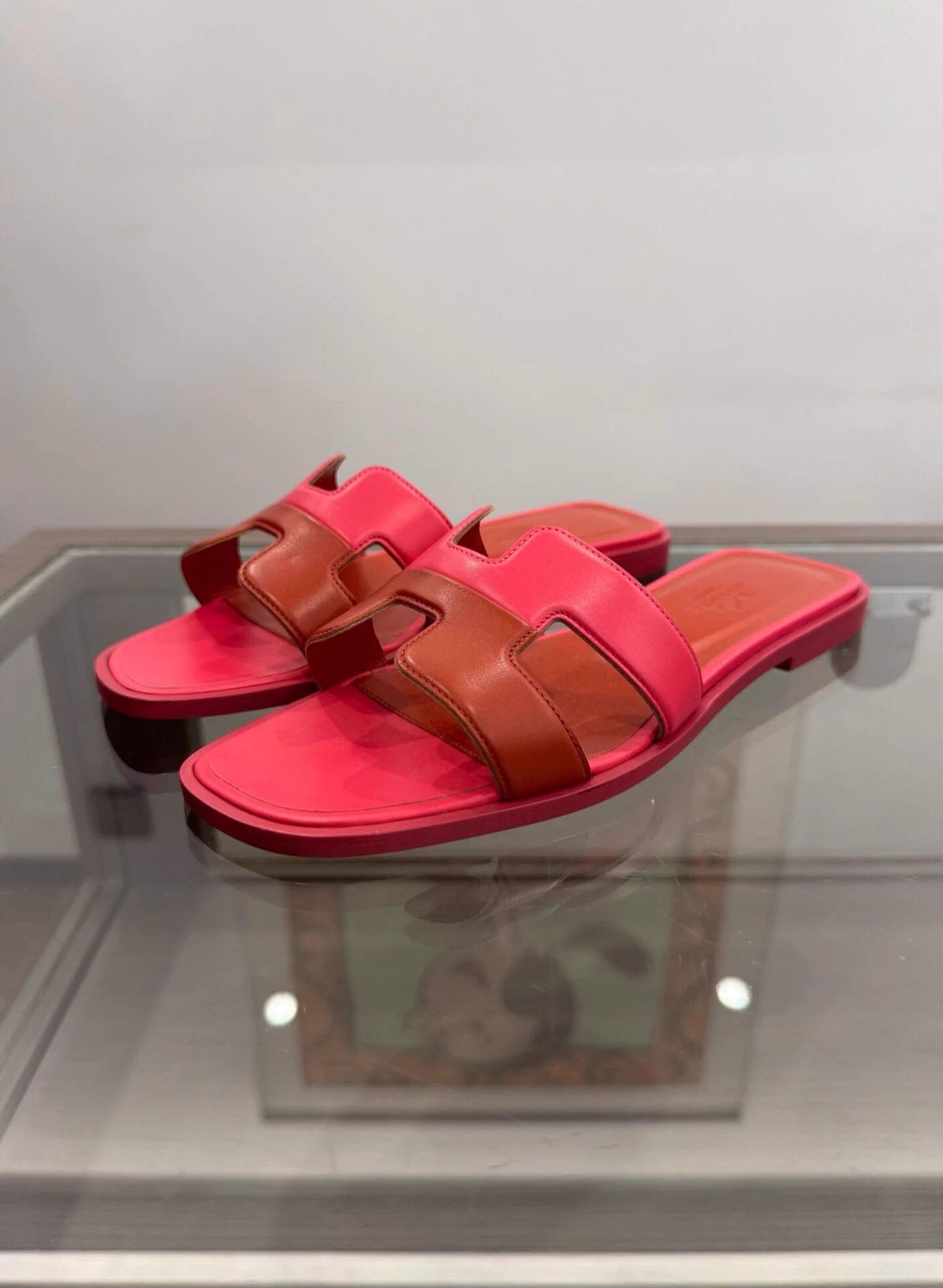 Hermes Hermes Women's Pink & Brown H Logo Sandals 36 Size US 5 / IT 35 - 1 Thumbnail