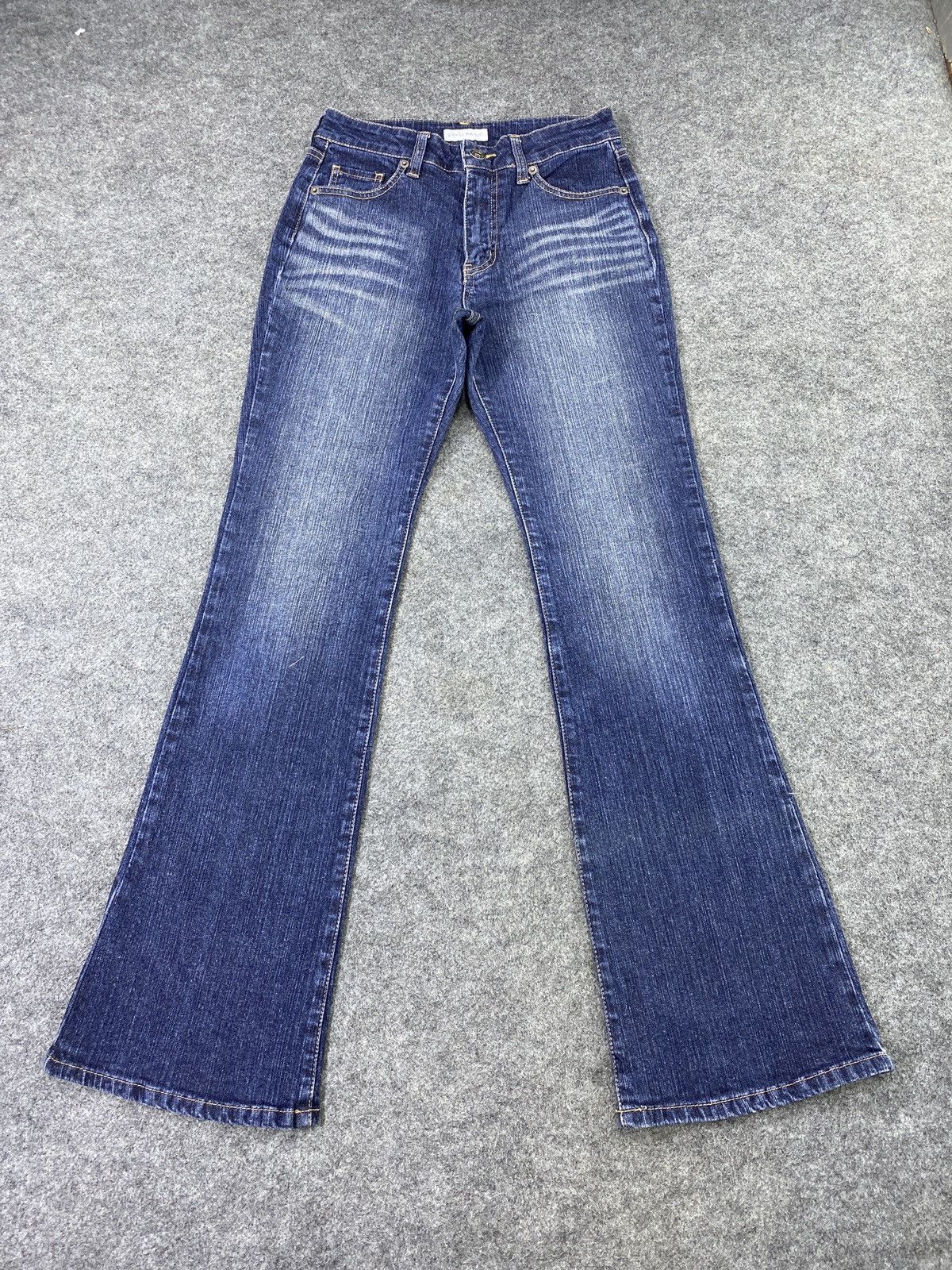 Japanese Brand Japanese Brand Style Basic Blue Wash Flare Jeans - J1019 Size 26" / US 2 / IT 38 - 2 Thumbnail