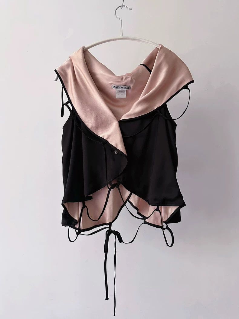 Issey Miyake issey miyake size:3 Silk vest 2506-Nextarrow Size XXS / US 00 / IT 34 - 1 Thumbnail