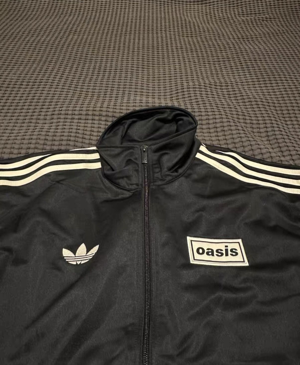 Adidas Oasis London Concert Limited Edition Zip-up Hoodie Size US M / EU 48-50 / 2 - 2 Thumbnail