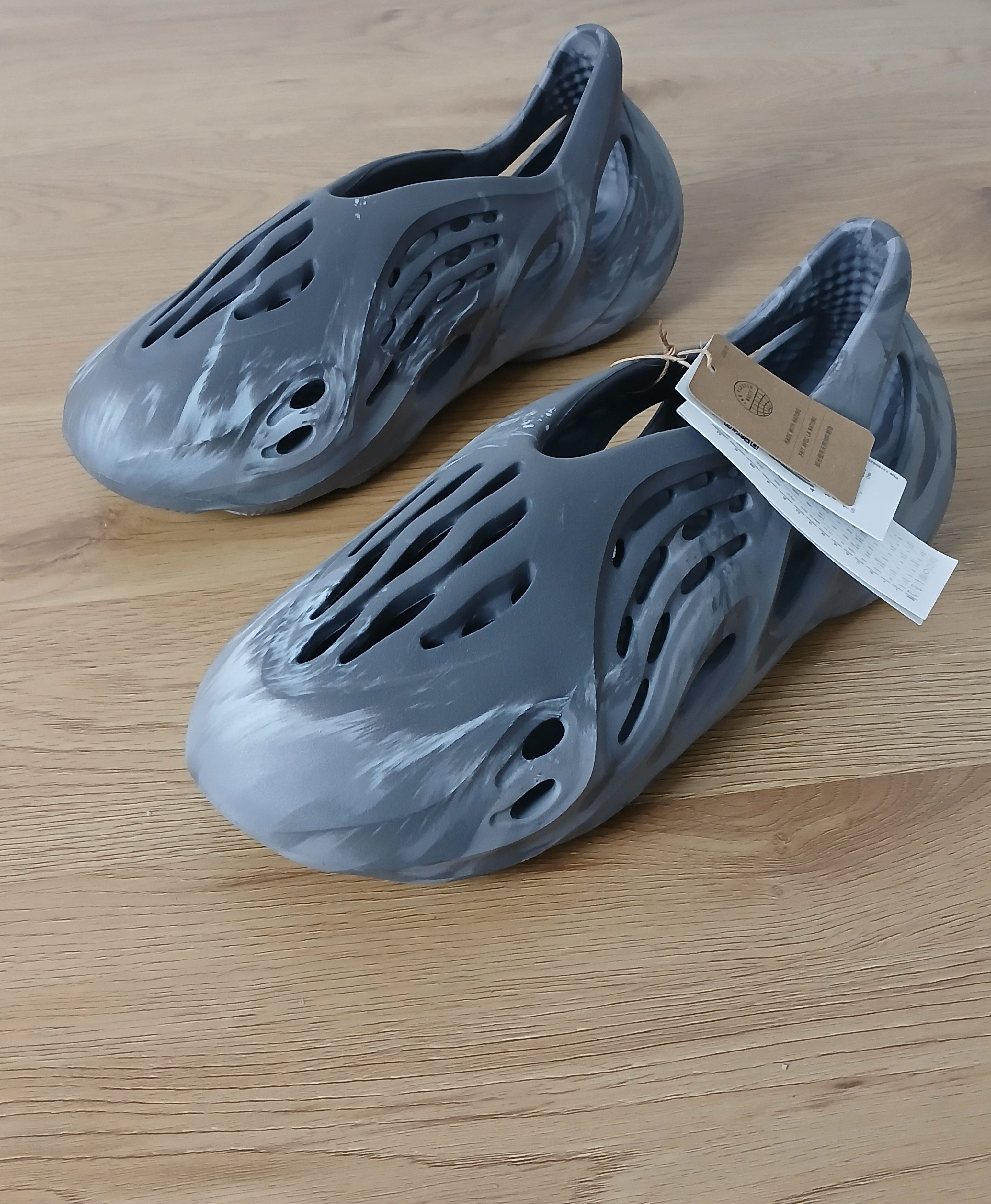 Adidas × Kanye West × Yeezy New Adidas Yeezy Foam Runner Size US 11 / EU 44 - 1 Thumbnail
