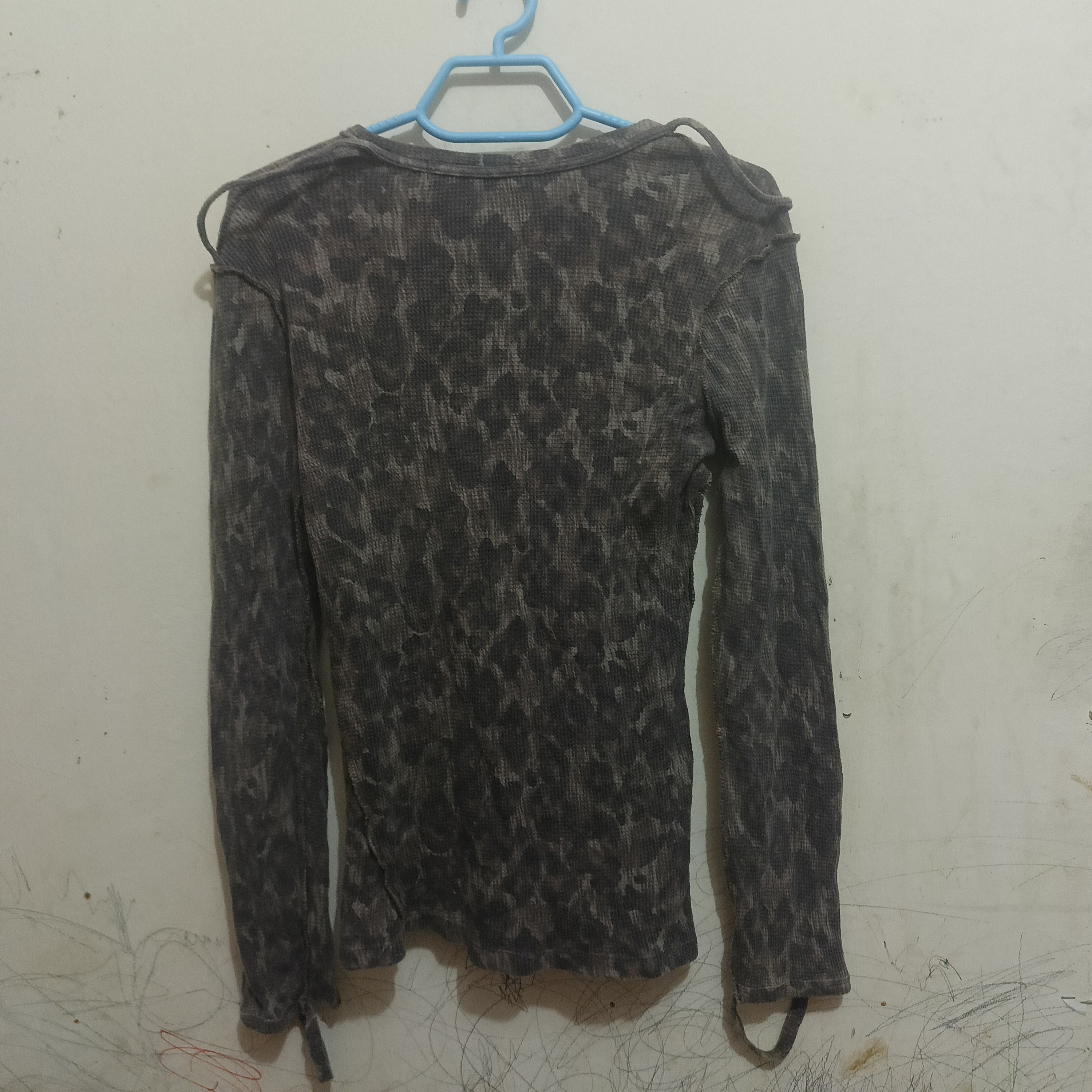 If Six Was Nine Japanese Fuga Leopard design Camouflage long sleeve stretch Size US S / EU 44-46 / 1 - 7 Thumbnail