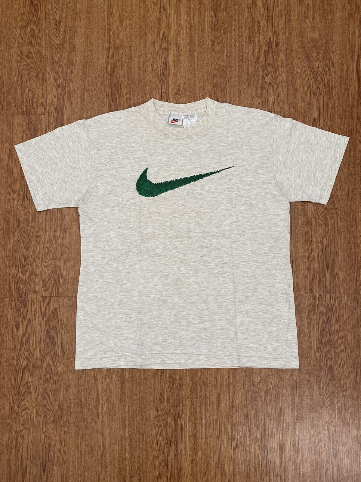Vintage Nike big logo t-shirt - Main Image