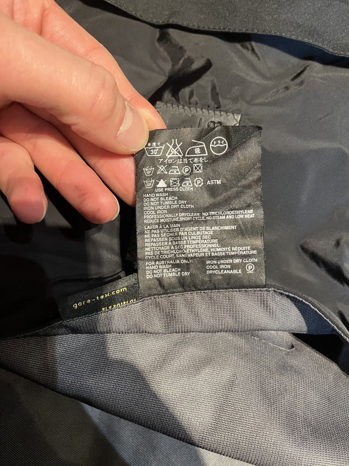 Prada Vintage Prada Sport 2-in-1 Gore-Tex Modular Dual Zip Jacket Size US M / EU 48-50 / 2 - 17 Thumbnail
