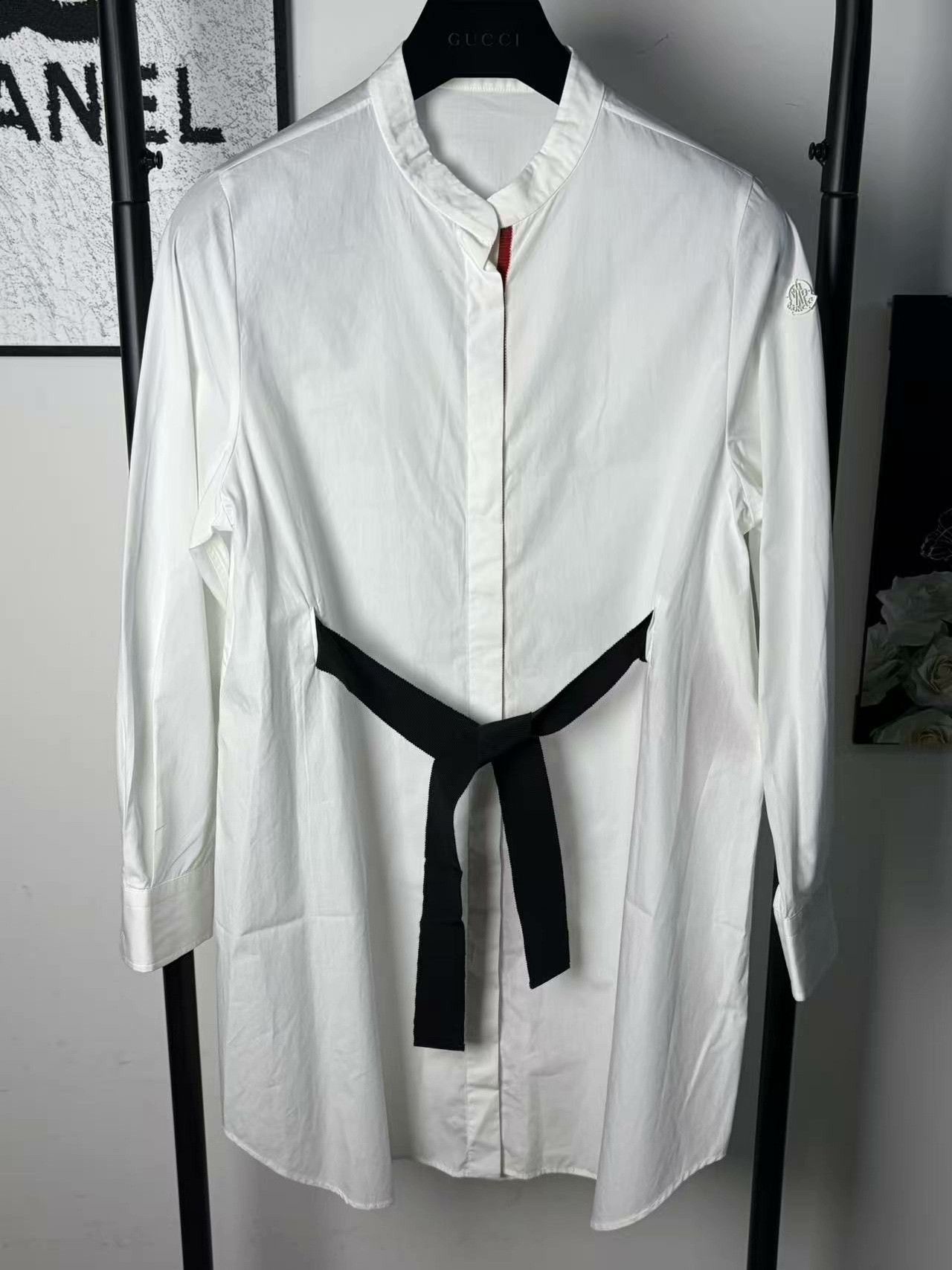 Moncler Moncler Retro White T-Shirt M Women Size M / US 6-8 / IT 42-44 - 1 Thumbnail