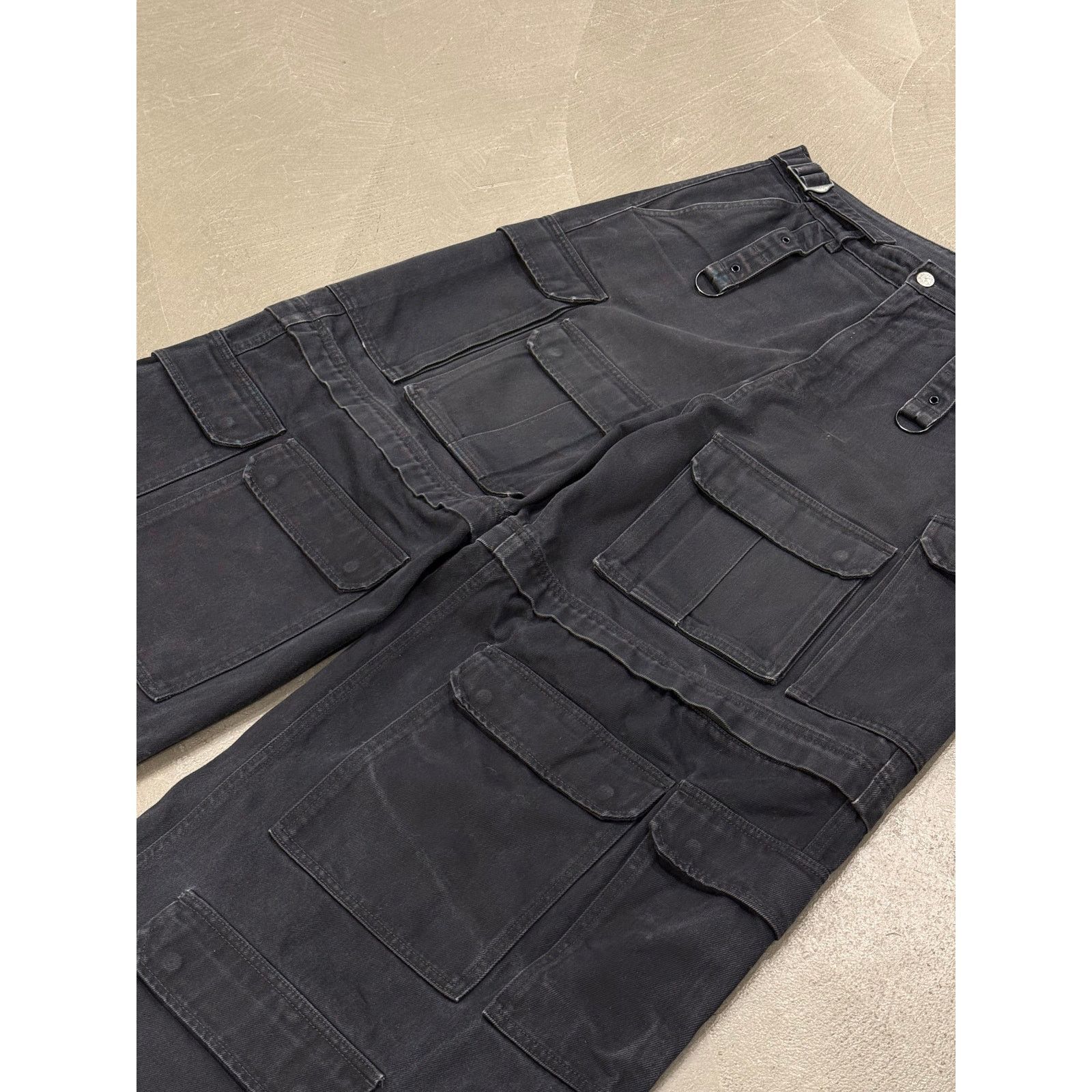 Vetements Vetements multi-pocket transformable baggy cargo pants Size US 33 - 3 Thumbnail
