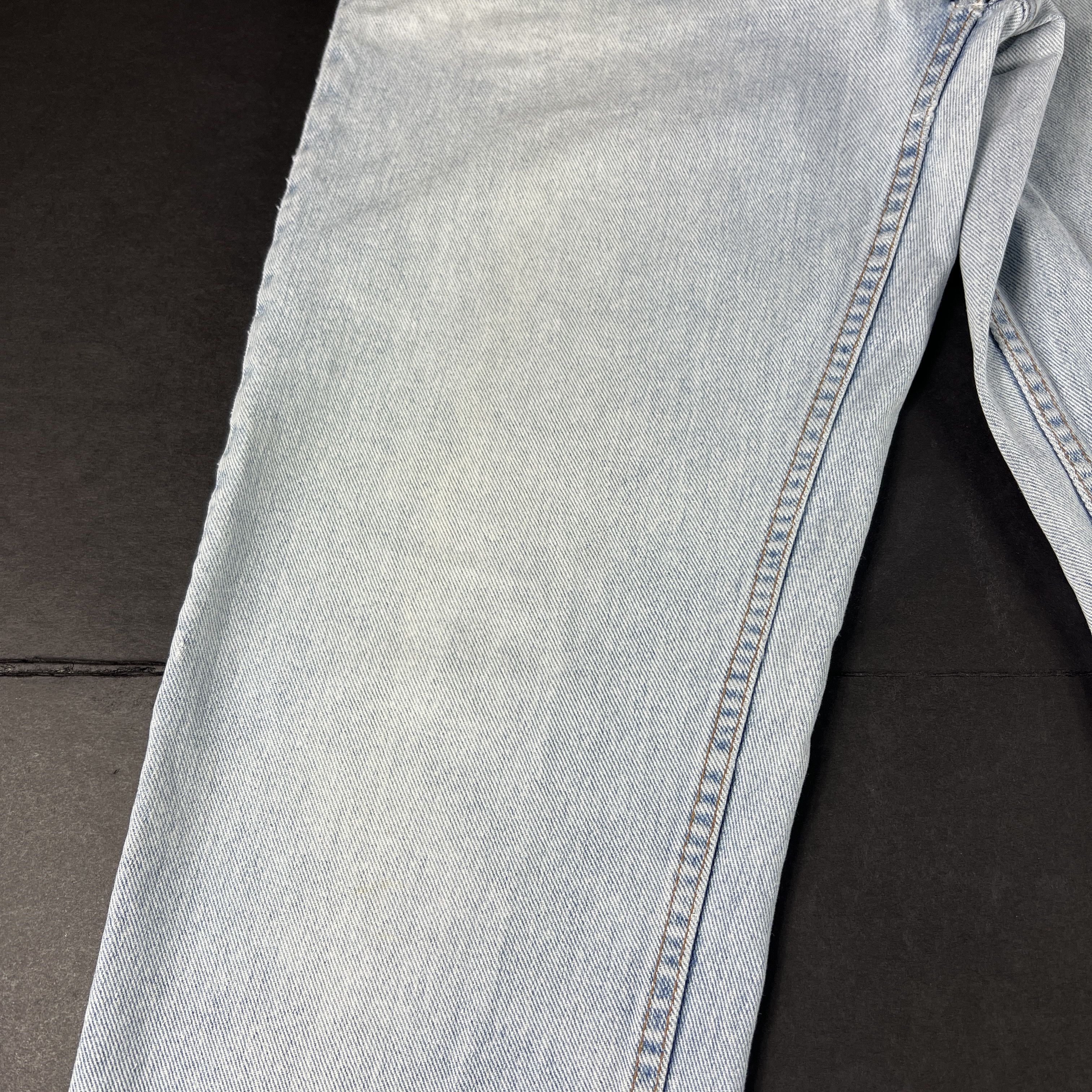 Levi's × Vintage VTG 90s Levi's Jeans 550 Relaxed Straight Light Blue Denim Size US 33 - 5 Thumbnail