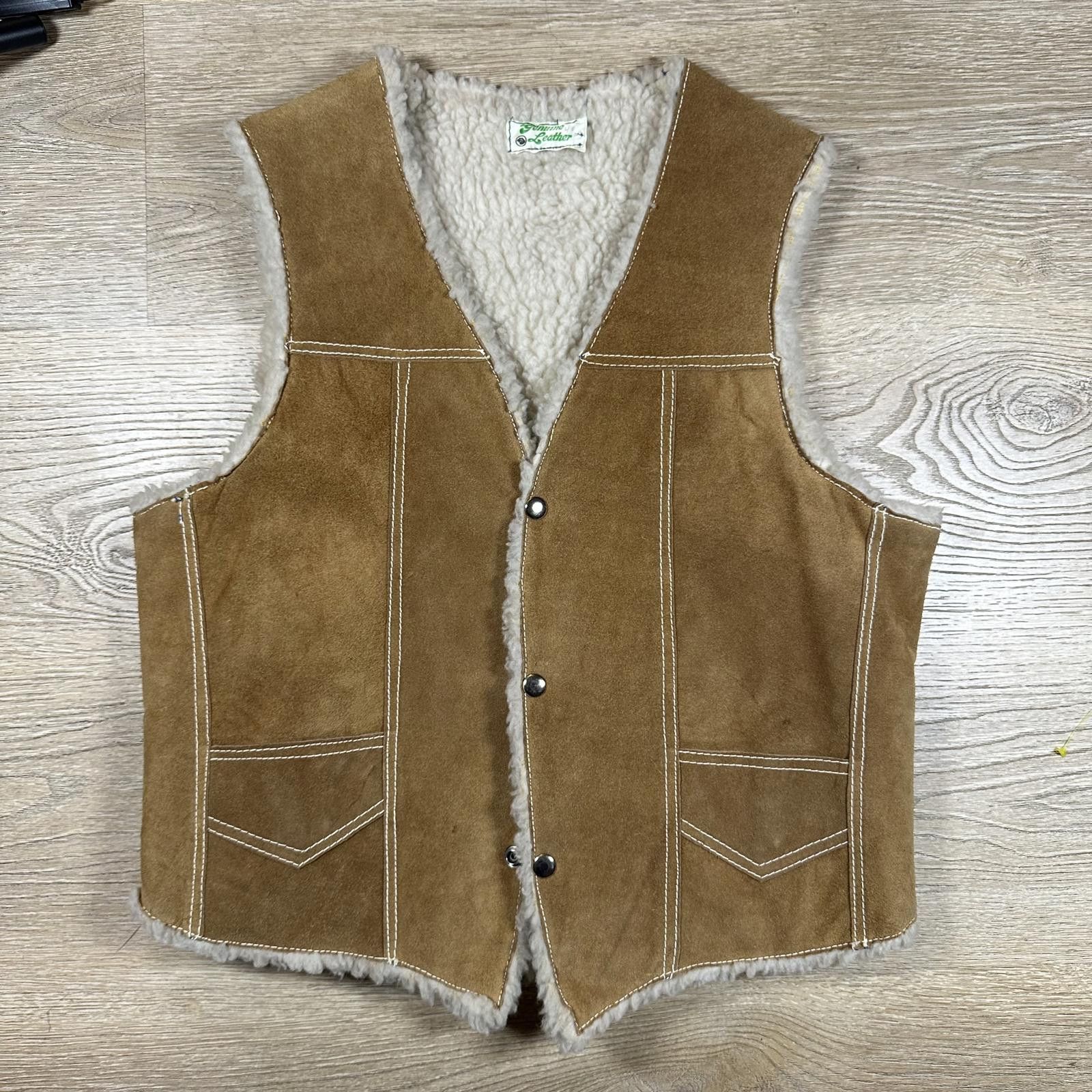 Genuine Leather 70s Genuine Leather Mens Vest Size 40 Brown Vintage Sherpa Size US M / EU 48-50 / 2 - 1 Thumbnail