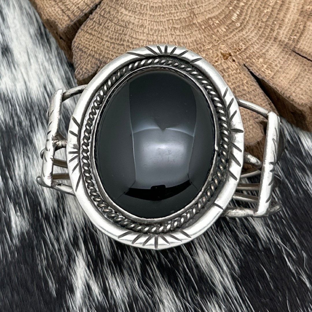 Native 1980s Native American NAVAJO Sterling Lg Onyx Cuff Bracelet Size ONE SIZE - 2 Thumbnail