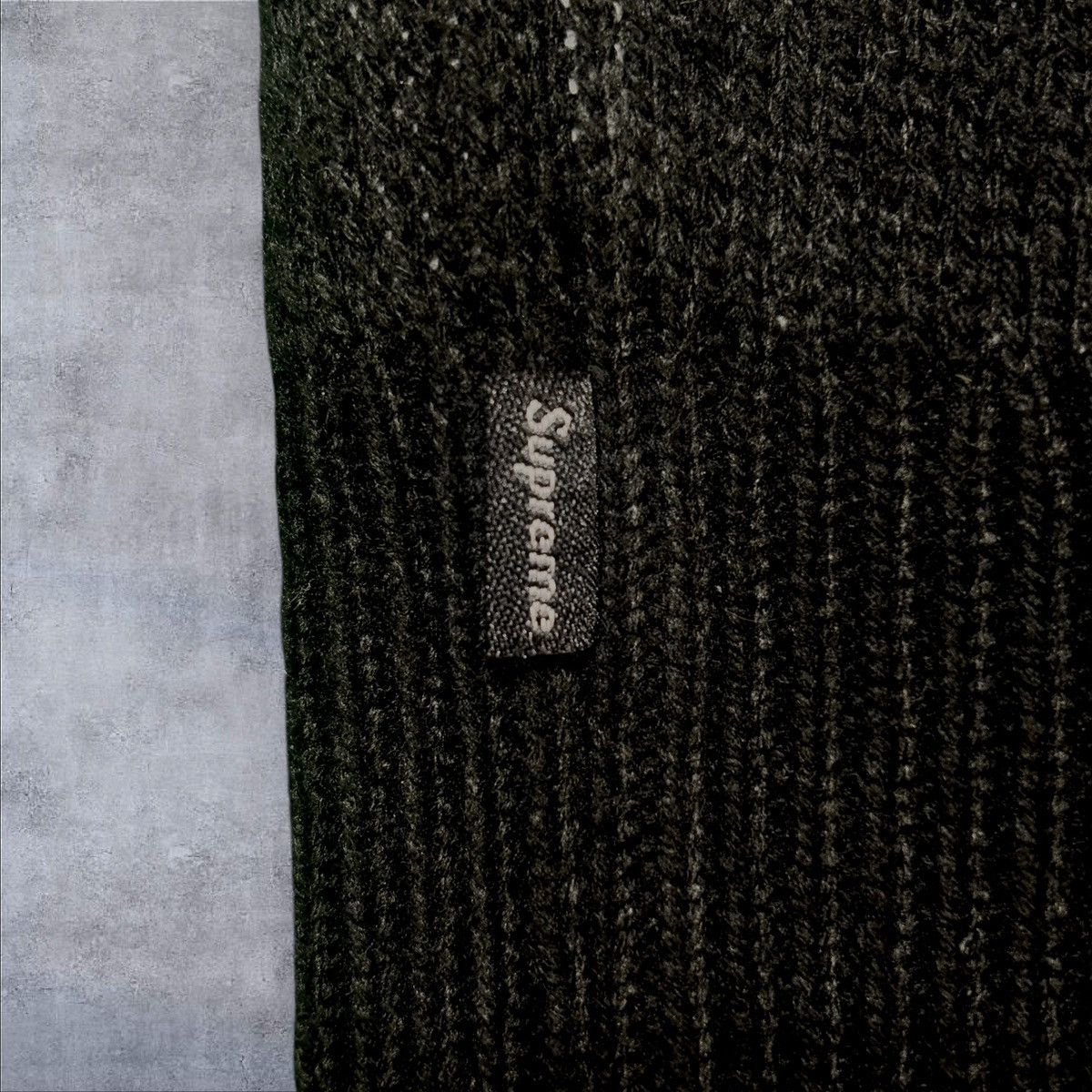 Supreme SUPREME 'FUCK MONEY' SWEATER SIZE S Size US S / EU 44-46 / 1 - 8 Thumbnail