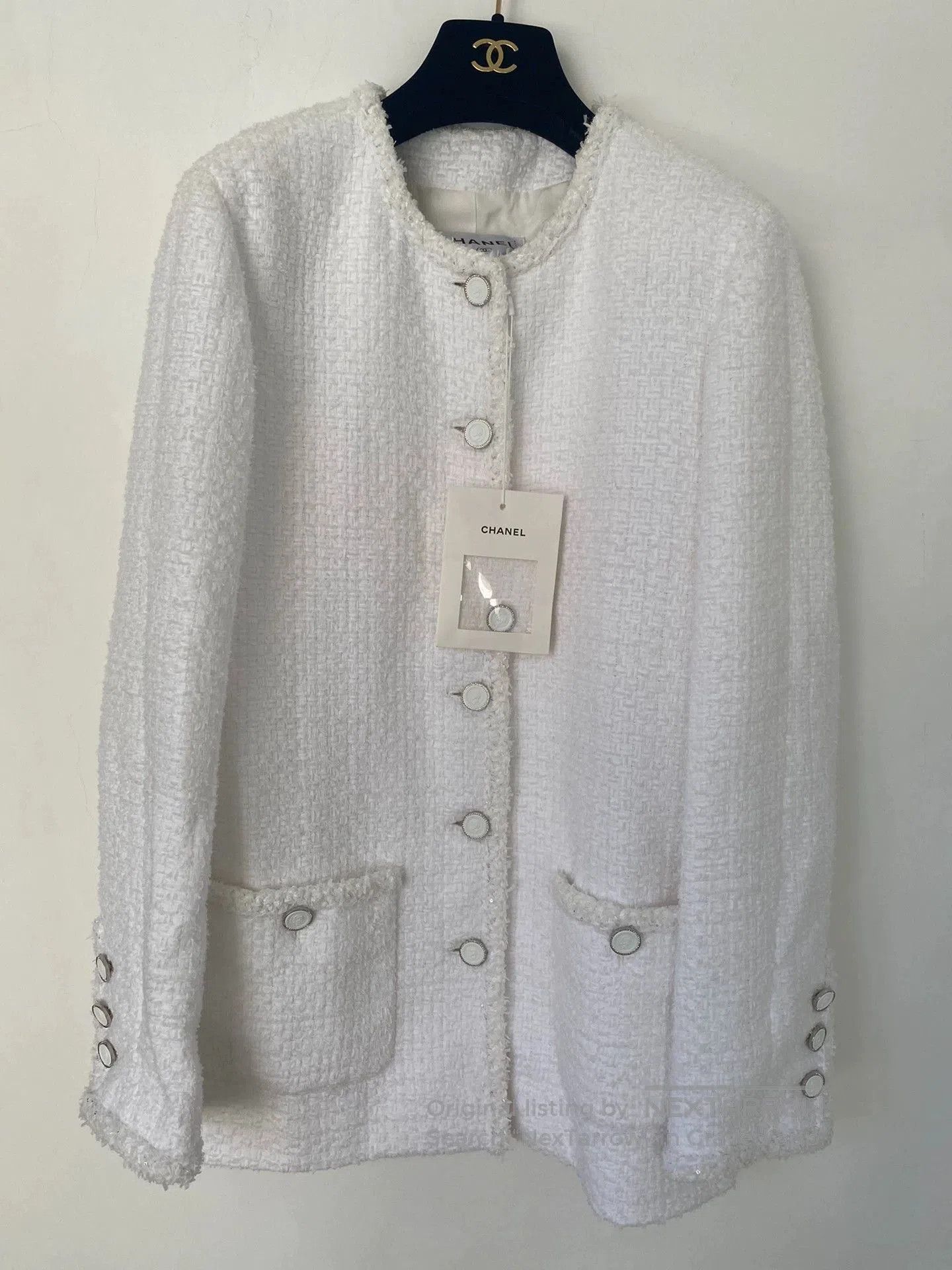 Chanel Chanel White Tweed Double Pocket Jacket. Size US S / EU 44-46 / 1 - 1 Thumbnail
