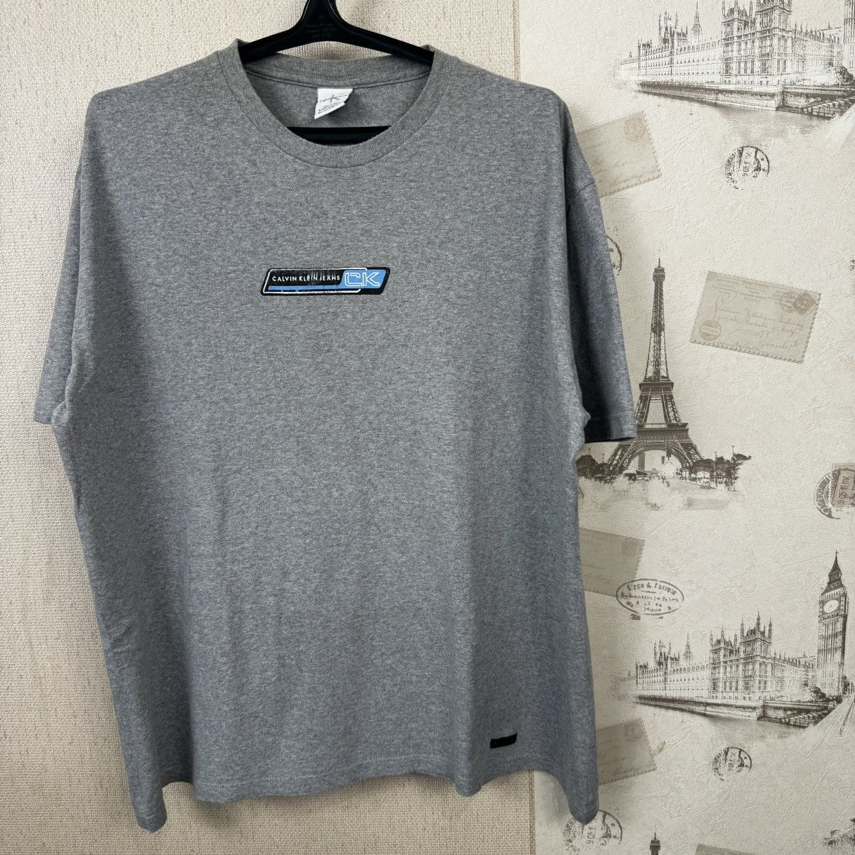 Calvin Klein × Vintage Vintage Calvin Klein T shirt Oversized Relaxed Gray Sz L Size US L / EU 52-54 / 3 - 14 Thumbnail