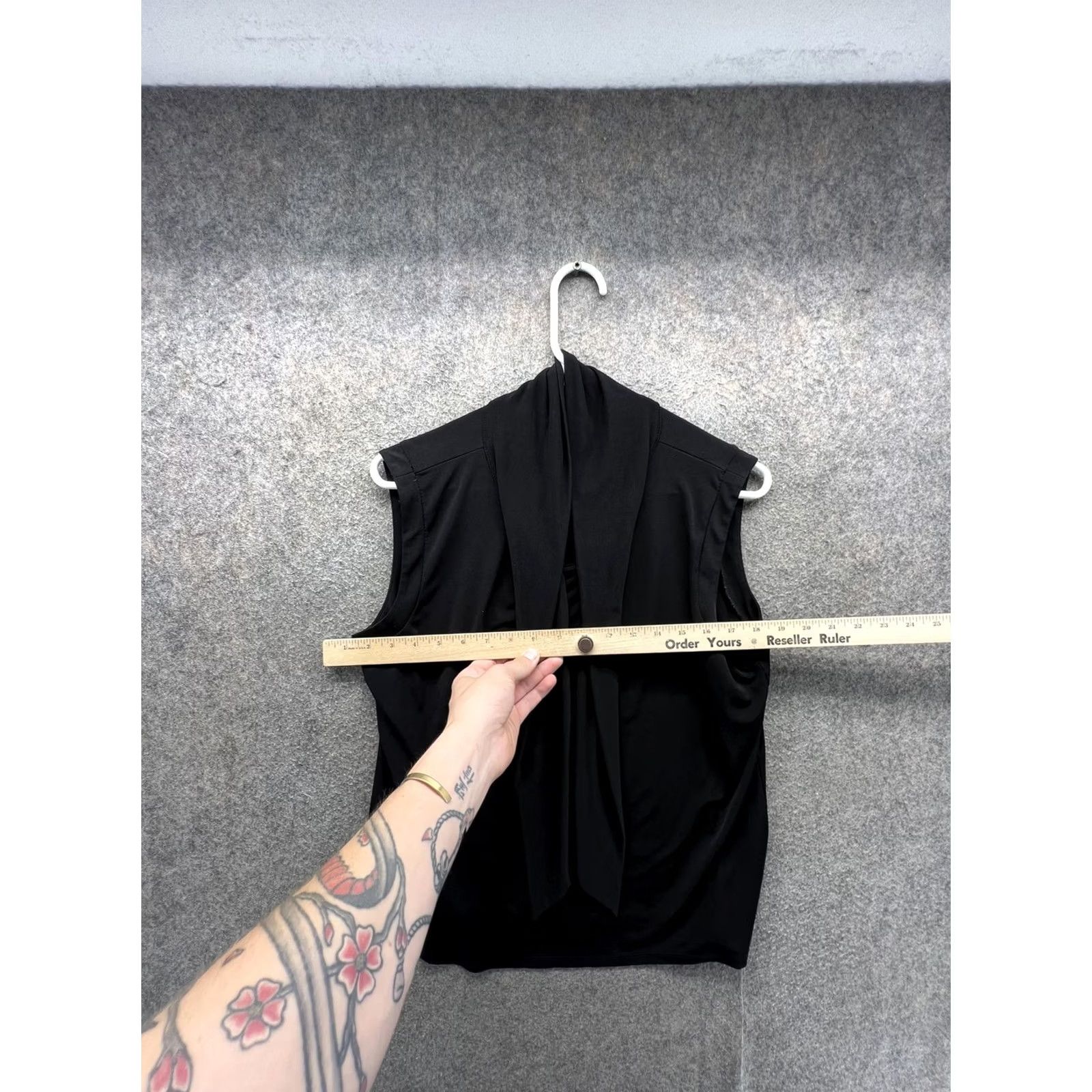 Karl Lagerfeld Karl Lagerfeld Paris Blouse Womens Large Black V-Neck Tie Sleeveless Top Dressy Shirt Size L / US 10 / IT 46 - 4 Thumbnail