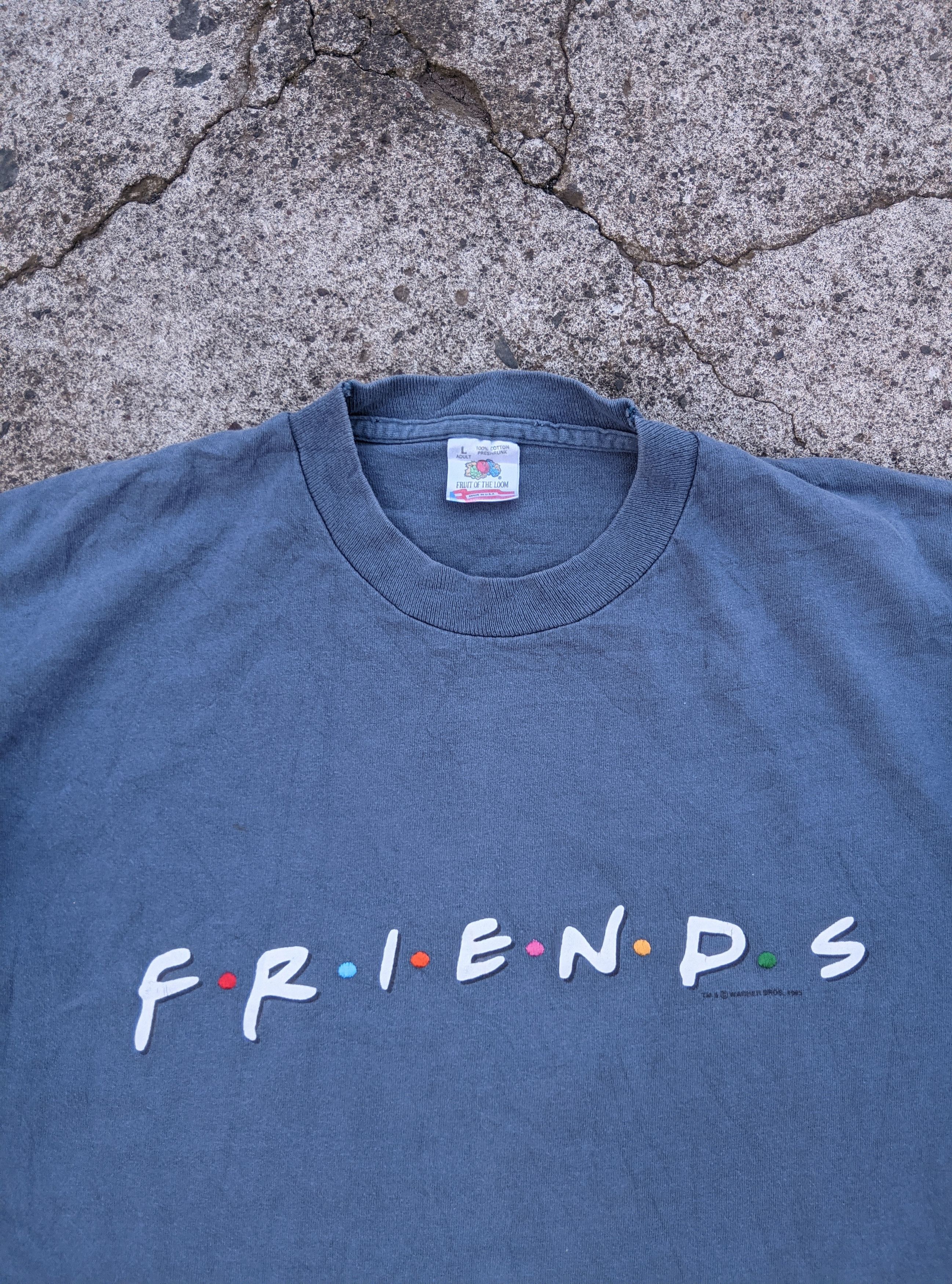 Vintage Vintage 1995 Friends tv show t shirt Size US L / EU 52-54 / 3 - 2 Thumbnail