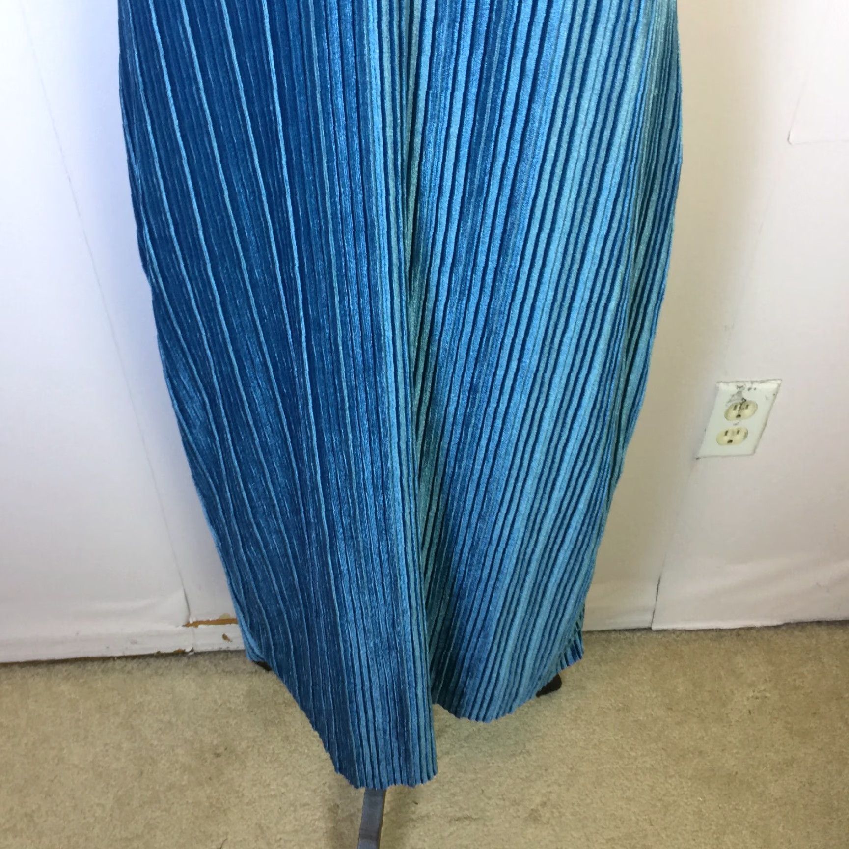 windsor emerald green prom dress Point Brushed Straight Dress – The Gallery Collection main image 0