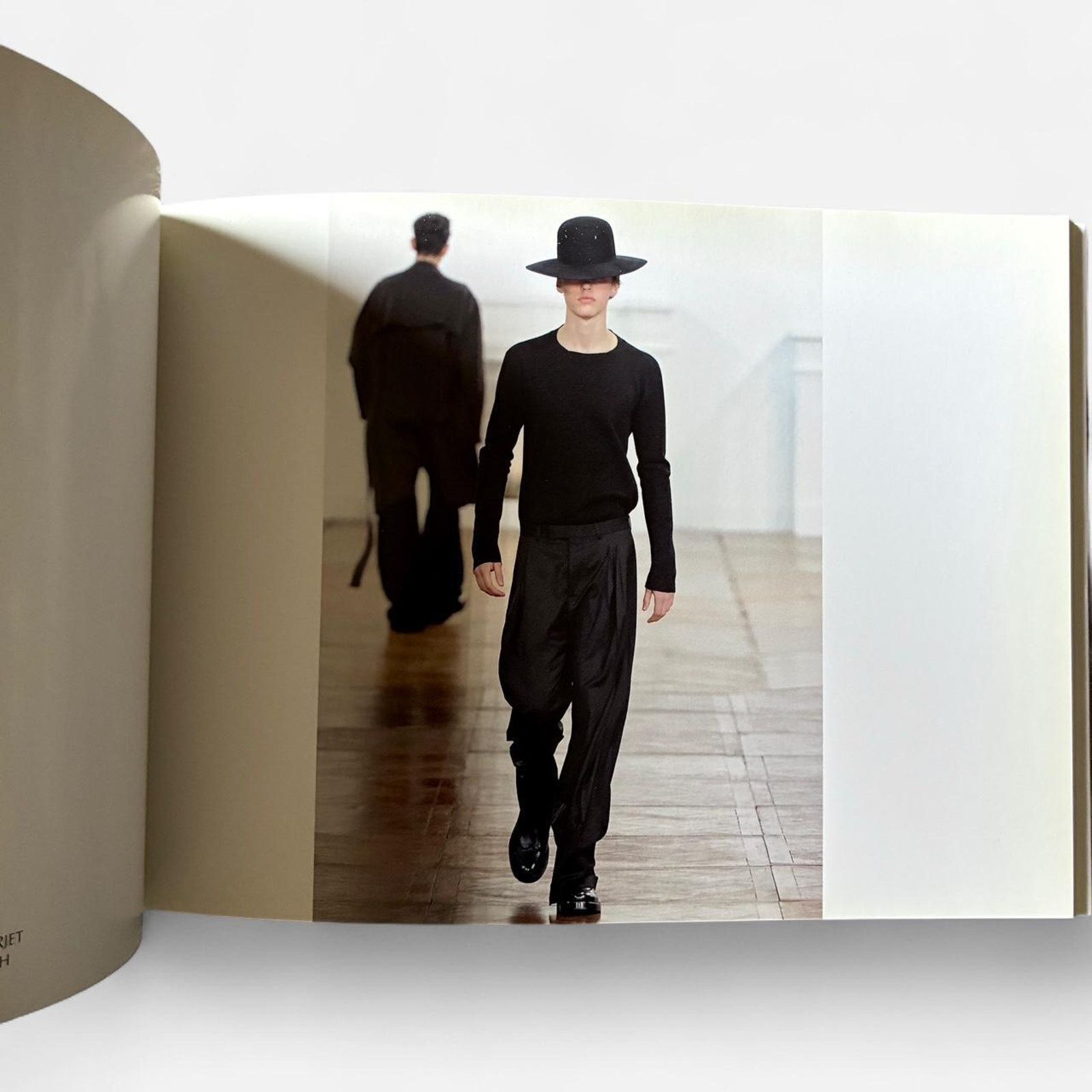 Dior × Hedi Slimane × Kris Van Assche DIOR HOMME autumn winter 2011-2012 collection catalog Size ONE SIZE - 2 Thumbnail