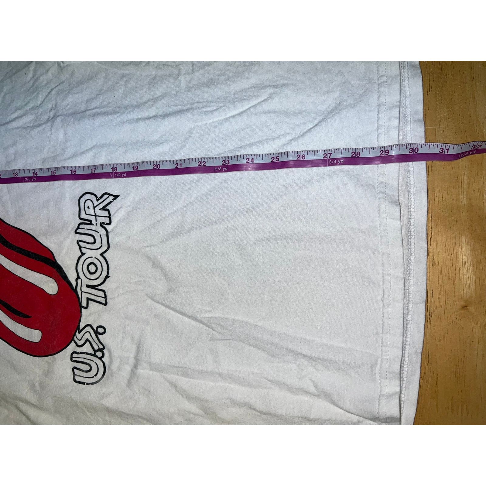 Vintage Vintage Hunks US Tour Shirt Tongue Logo White Band Tee XL Size US XL / EU 56 / 4 - 8 Thumbnail