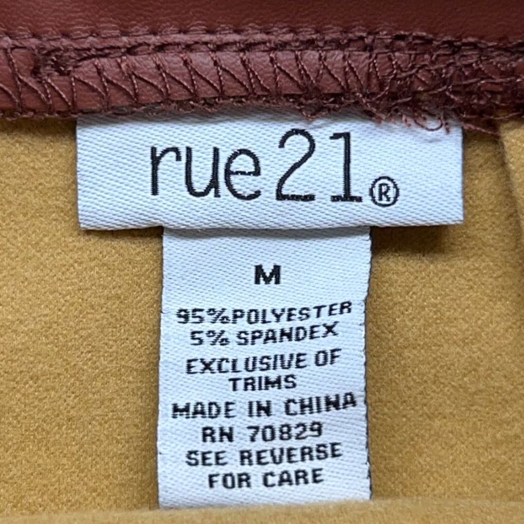 Vintage Rue21 Mini Skirt Womens M Brown Faux Leather Slit Stretch Zip Lined New Size 32" / US 10 / IT 46 - 6 Thumbnail