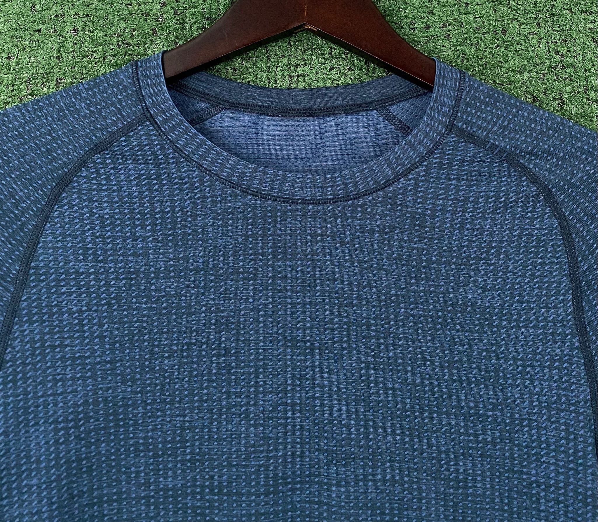 Lululemon Lululemon Metal Vent Tech 2.5 Blue Short Sleeve Shirt XS Size US XS / EU 42 / 0 - 2 Thumbnail