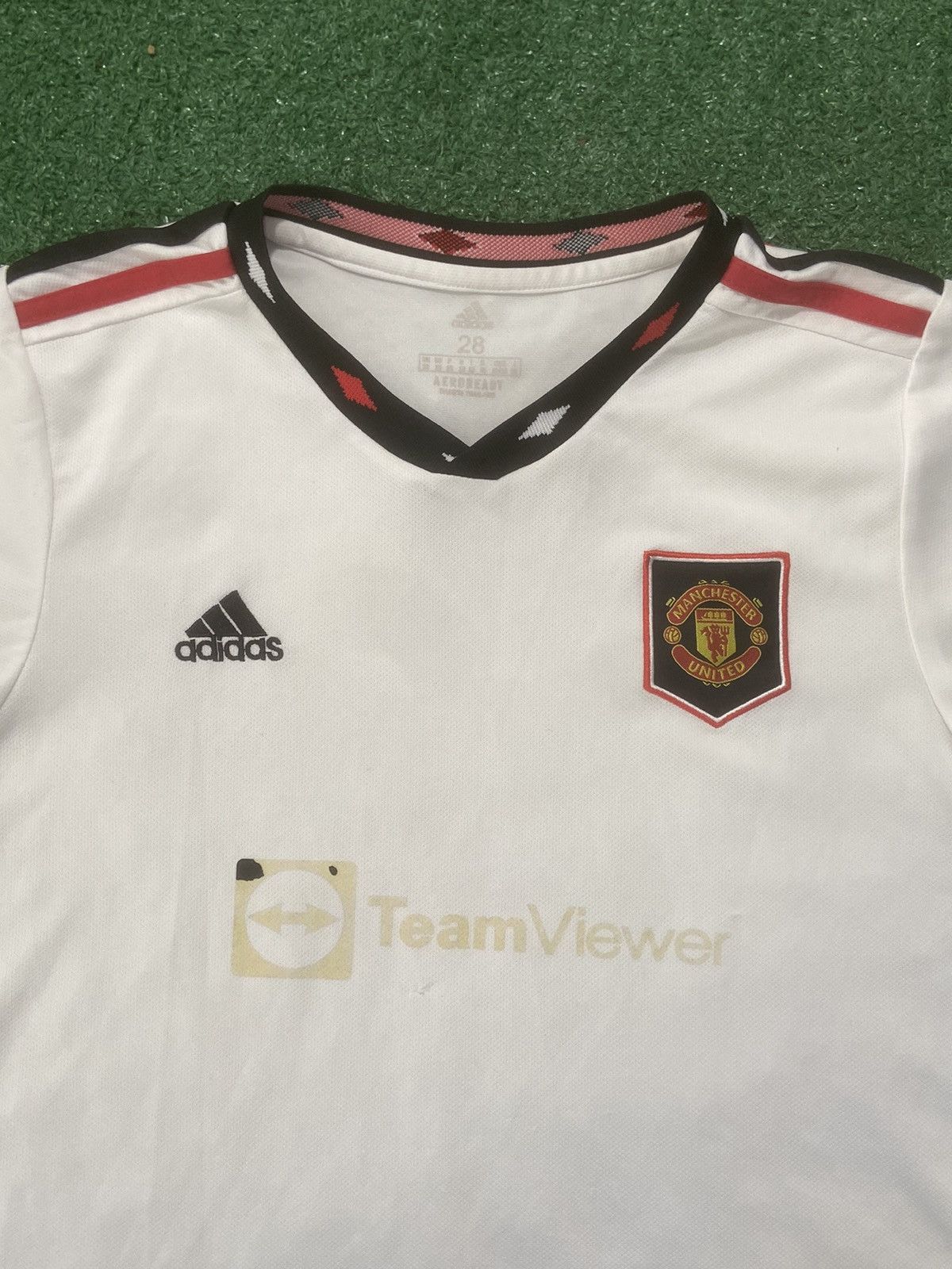 Adidas Brudno fernandes tshirt manchester united Jersey Size US S / EU 44-46 / 1 - 3 Thumbnail