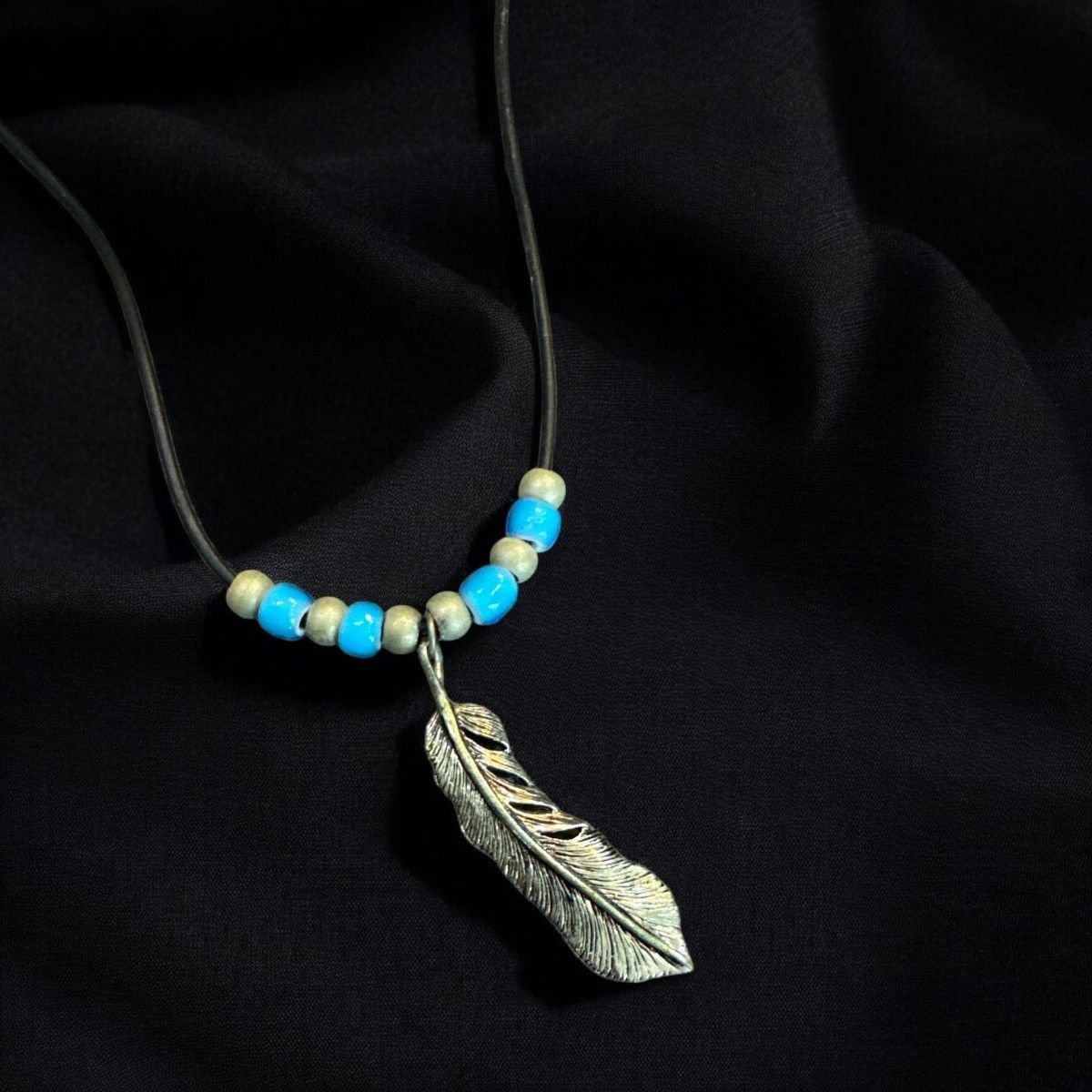 Japanese Brand × Sterling Silver × Vintage SINGLE FEATHER 925 STERLING SILVER PENDANT NECKLACE Size ONE SIZE - 1 Thumbnail