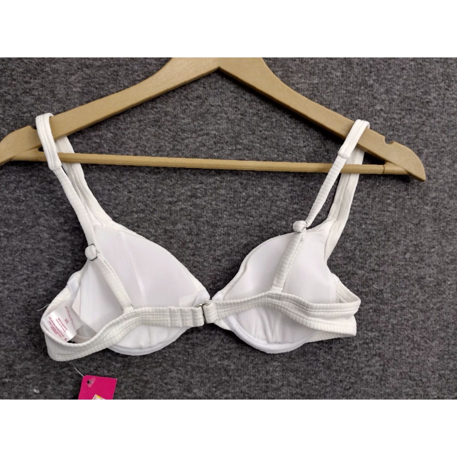 Vintage Xhilaration Bikini Top Juniors XS White Ribbed Solid Padded Wide Strap Women's Top 00 Swim Size XS / US 0-2 / IT 36-38 - 2 Thumbnail