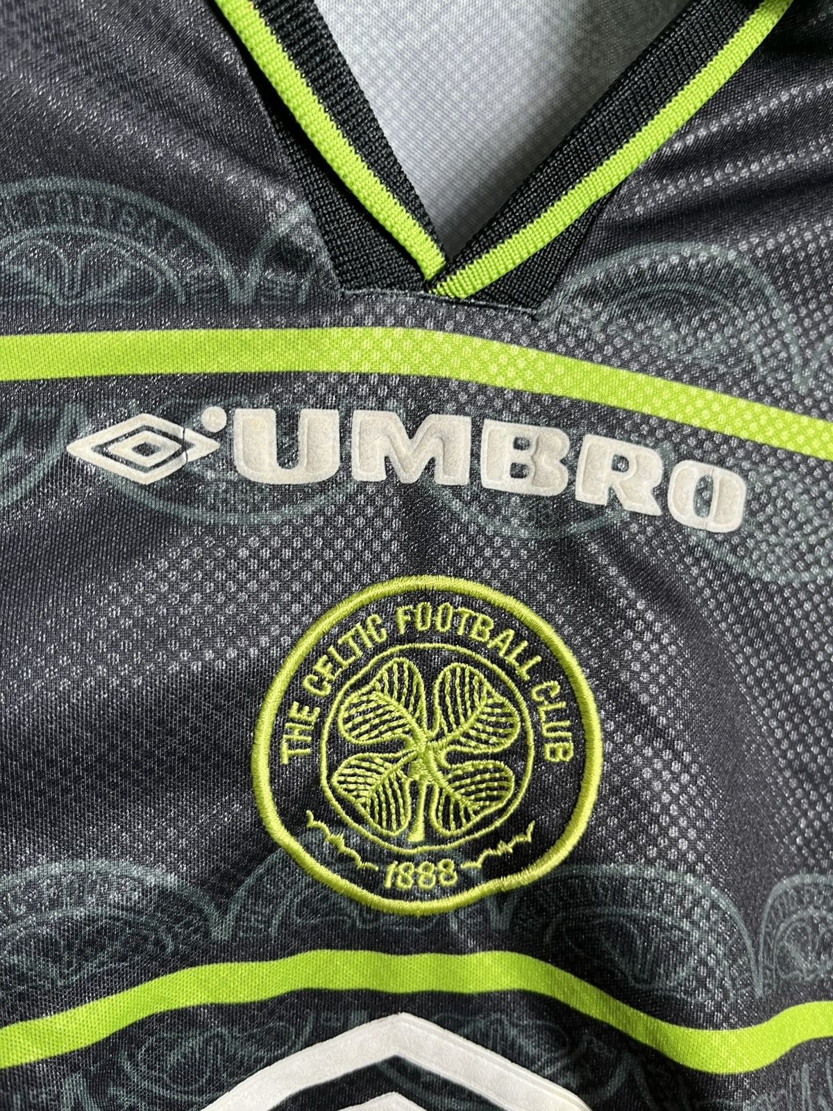 Umbro CELTIC 1998 1999 AWAY SHIRT FOOTBALL SOCCER UMBRO JERSEY Size US L / EU 52-54 / 3 - 3 Thumbnail