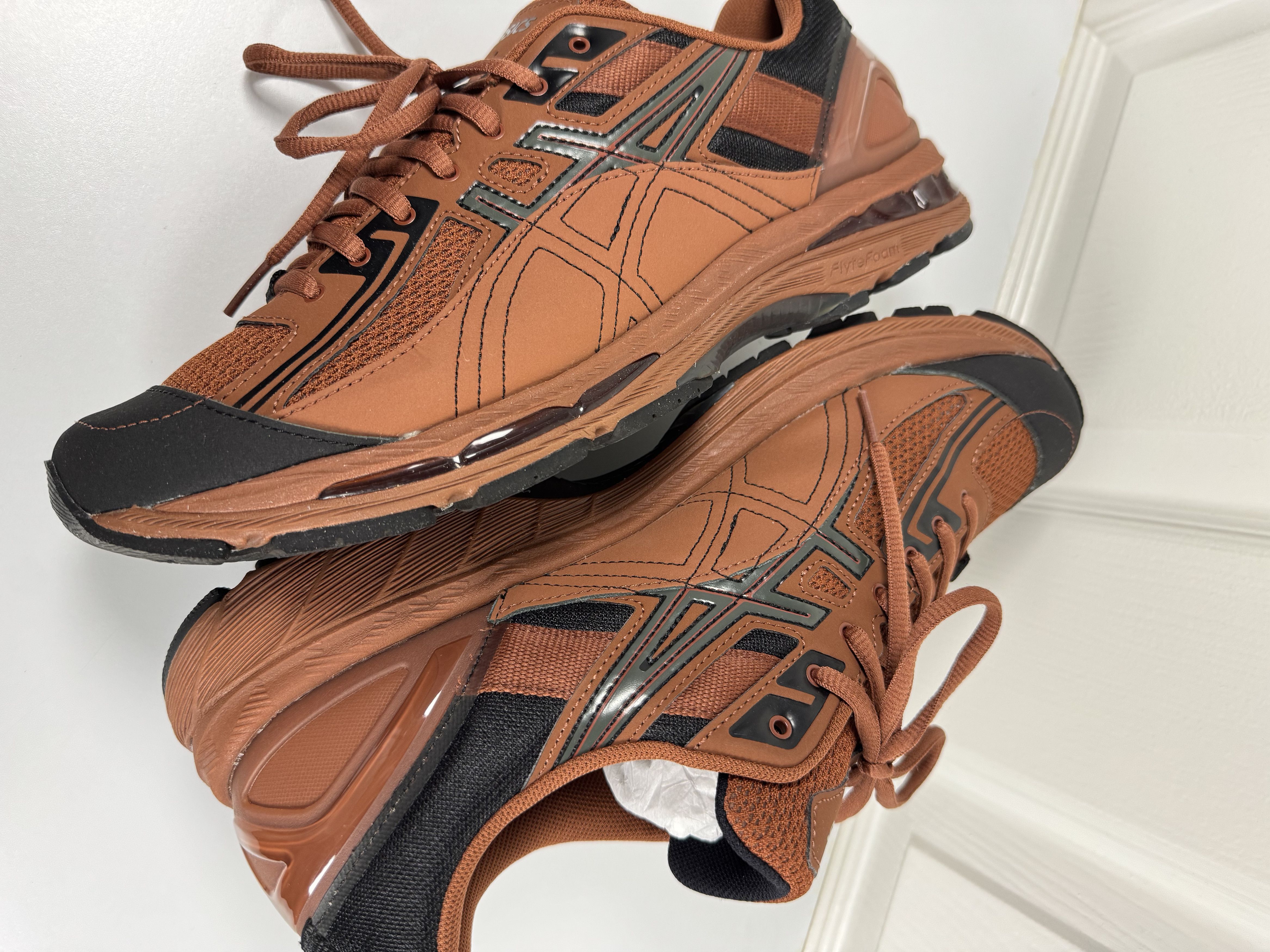 Asics × Kiko Kostadinov Gel Burz 2 Caramel/Forest US11 Size US 11 / EU 44 - 4 Thumbnail