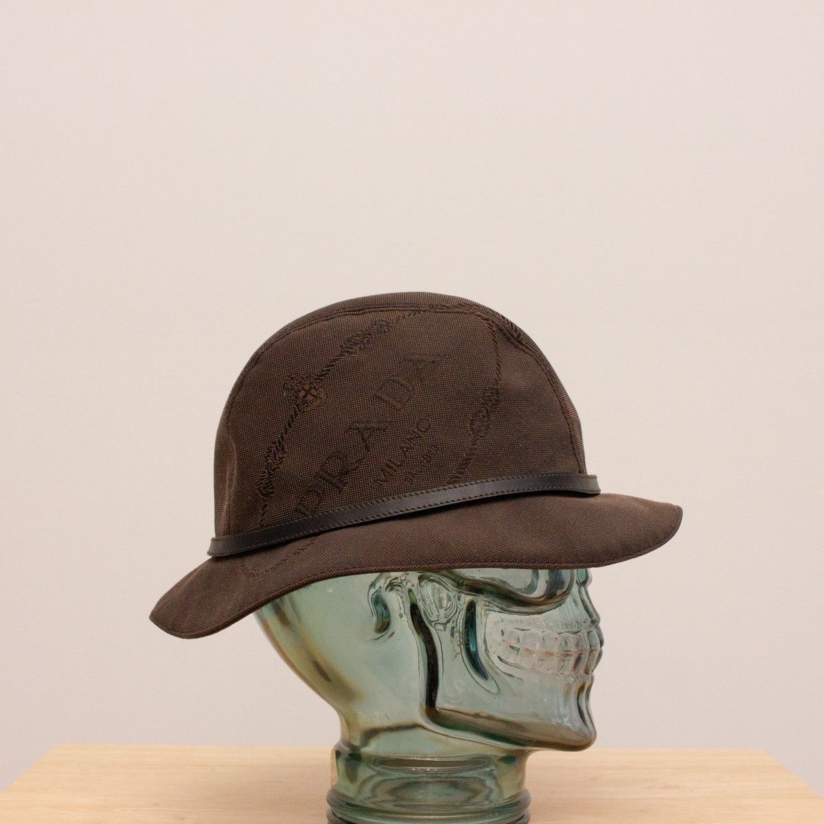 Prada 670$ Prada Natural Canvas Embroidered Logo Bucket Hat XL Size ONE SIZE - 2 Thumbnail