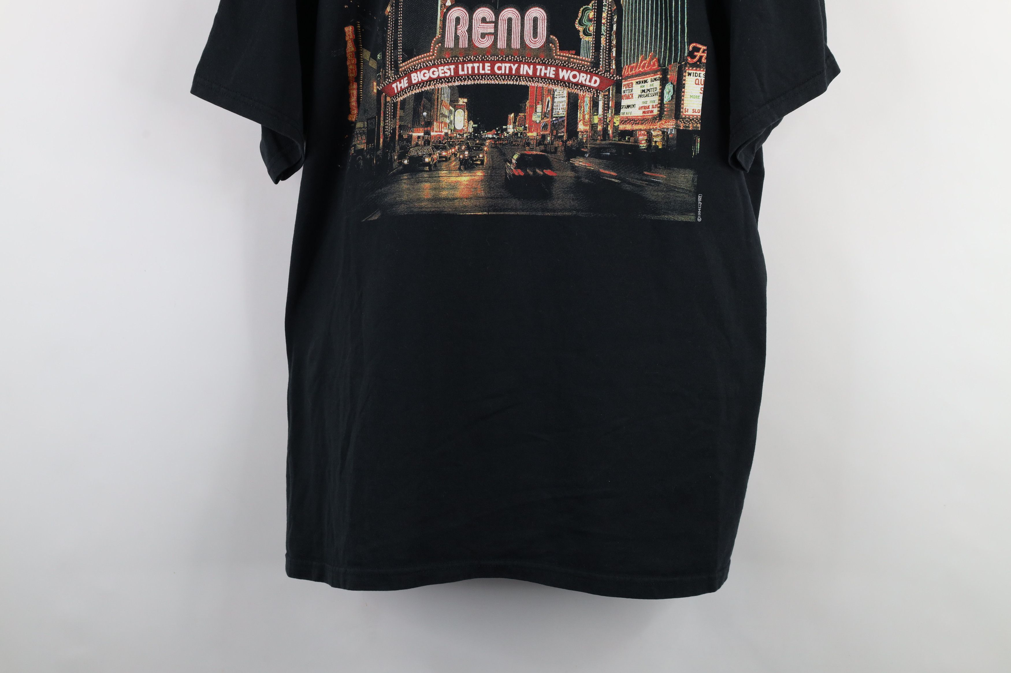 Vintage Vintage 90s Streetwear Reno Nevada Big Little City T-Shirt Size US XXL / EU 58 / 5 - 3 Thumbnail