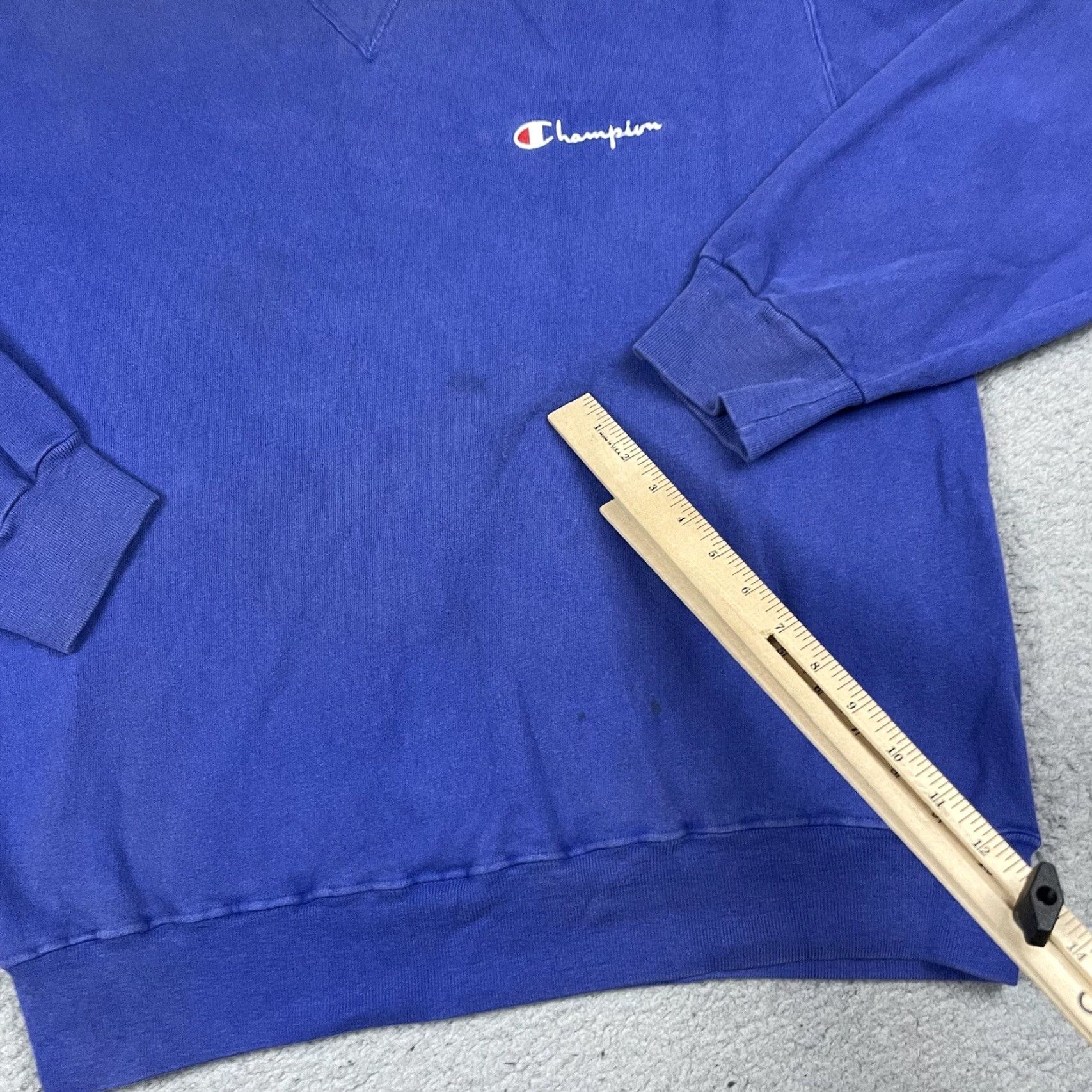 Champion VINTAGE Champion Sweatshirt Adult XL Blue Crewneck Rare Distressed Thrashed 90s Shirt Mens Size US L / EU 52-54 / 3 - 7 Thumbnail
