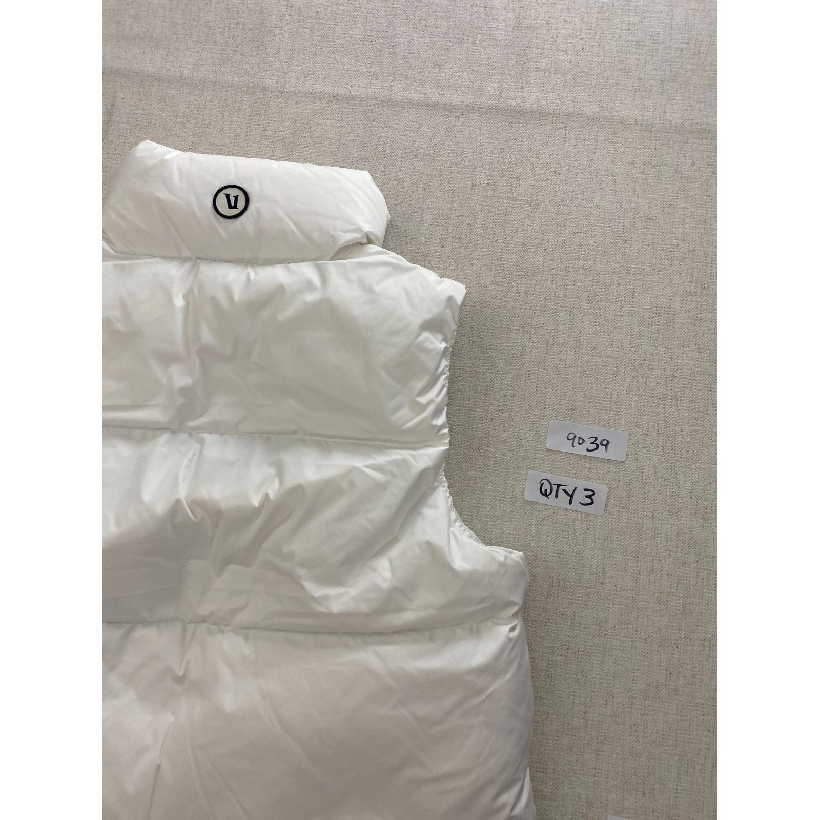 Vuori Vuori Hillside Down Vest Womens Medium White 650 Puffer NWT Size M / US 6-8 / IT 42-44 - 14 Thumbnail