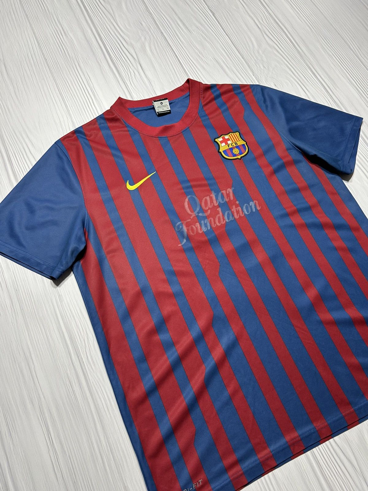 Nike Vintage F.C. Barcelona 2011-12 Nike Soccer Jersey T-Shirt Size US XL / EU 56 / 4 - 3 Thumbnail