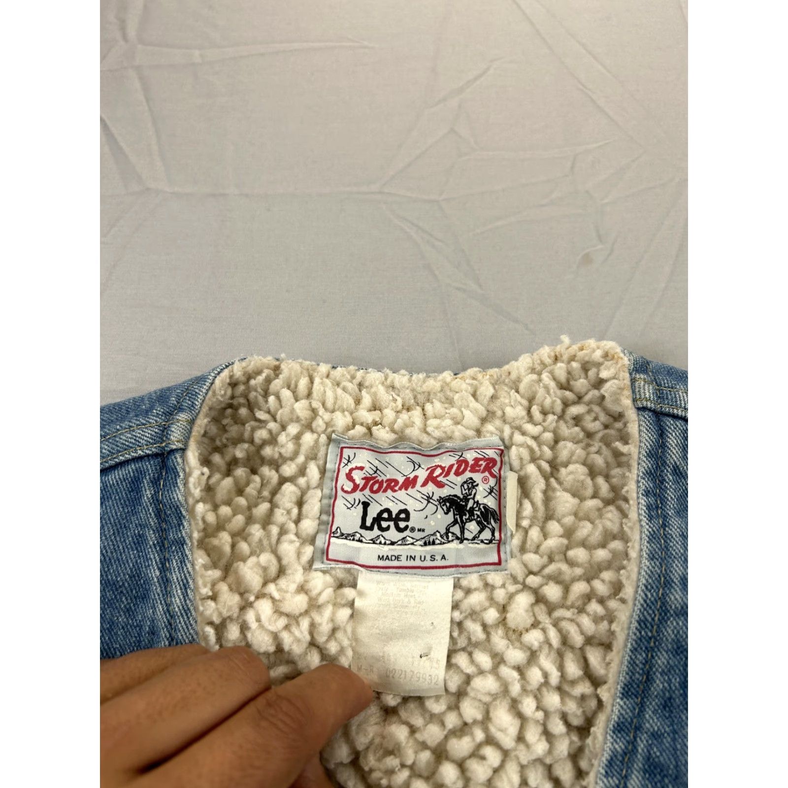 Lee VINTAGE Lee Storm Rider Vest Mens Small Blue Denim Sherpa Lined USA 70s Size US S / EU 44-46 / 1 - 3 Thumbnail