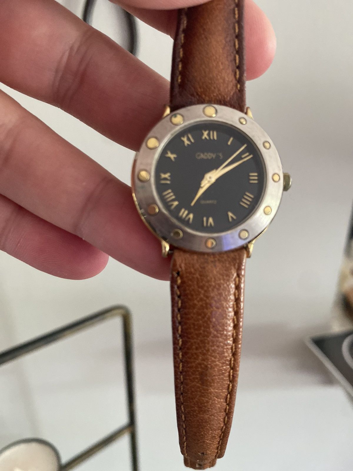 Other VINTAGE GADDY’S QUARTZ TWO TONED WATCH GENUINE LEATHER BAND Size ONE SIZE - 5 Thumbnail