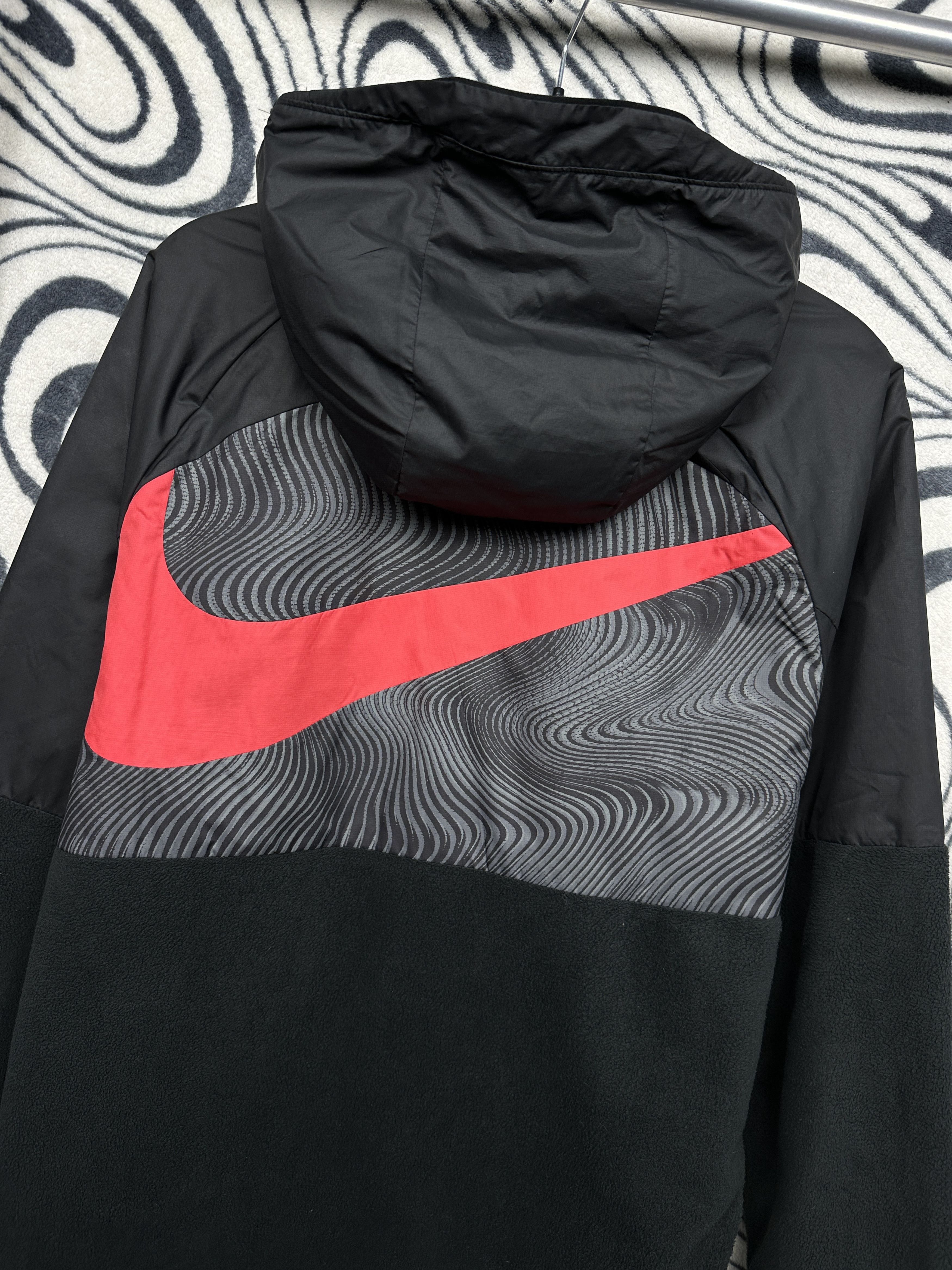 Nike Nike Liverpool Big Swoosh Nylon + Fleece Jacket Y2K Size US L / EU 52-54 / 3 - 2 Thumbnail