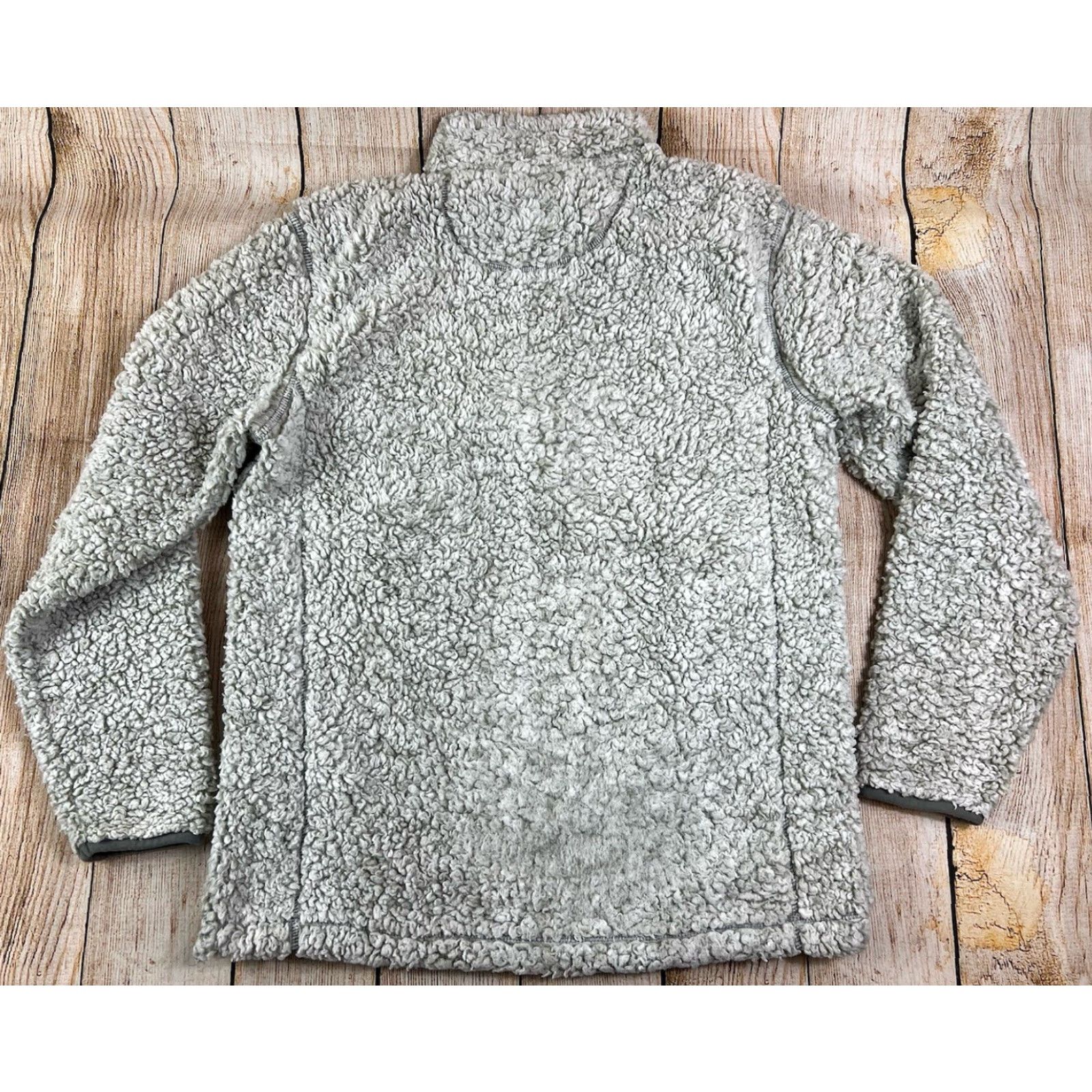 Vintage Women’s Sherpa Shirt 1/4 Zip Fleece Pullover Sweatshirt S Gray Women’s Activewear Pullover Long Sleeve Zip 1/4 Zip Sweatshirt Sherpa Shirt Size S / US 4 / IT 40 - 2 Thumbnail