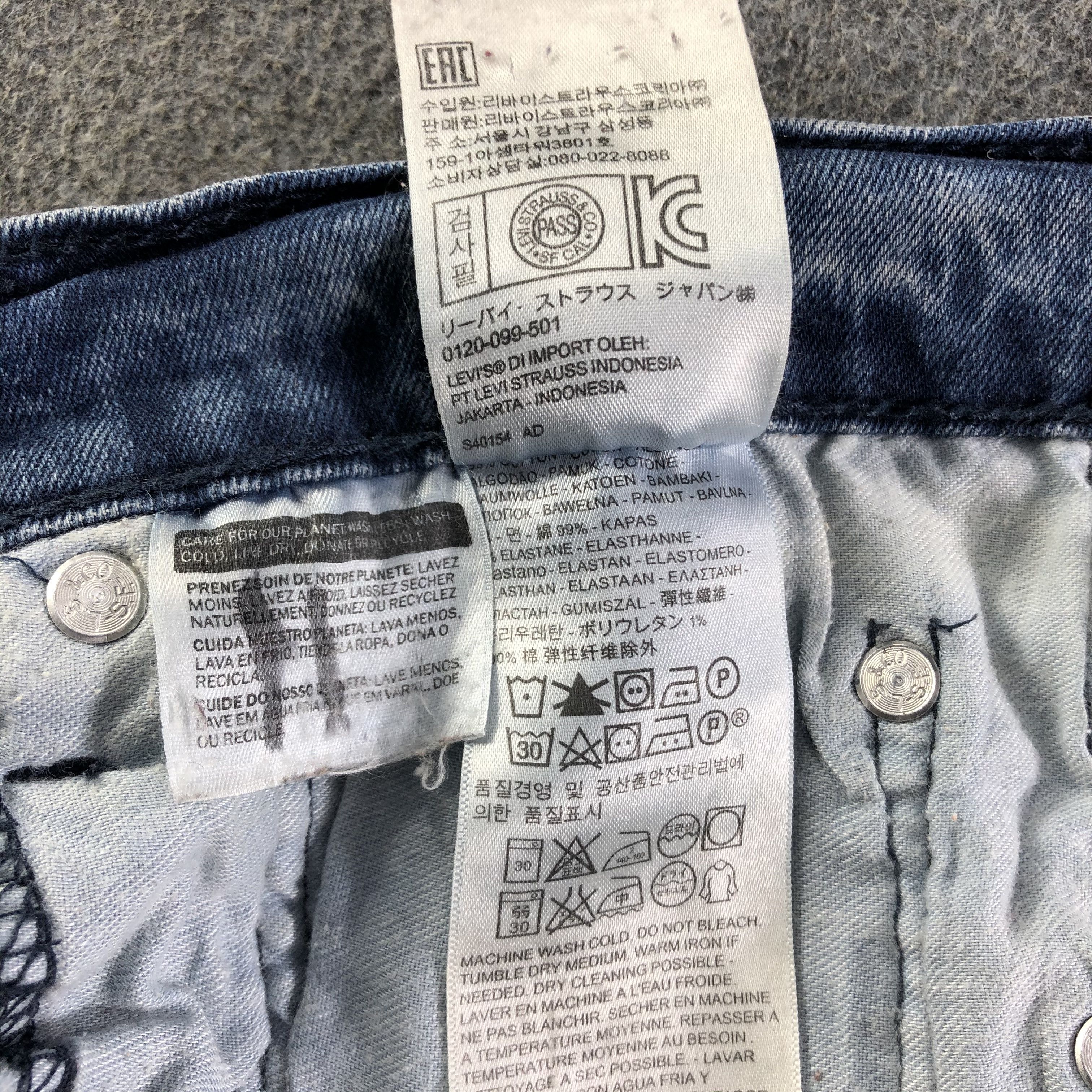 Levi's Vintage Blue Wash Levis 511 Jeans-J3000 Size US 34 / EU 50 - 10 Thumbnail