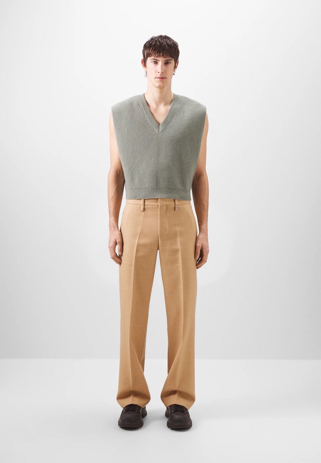 Wooyoungmi !DS! SS23 Wooyoungmi Green Knitted V-Neck Vest Size US M / EU 48-50 / 2 - 1 Thumbnail
