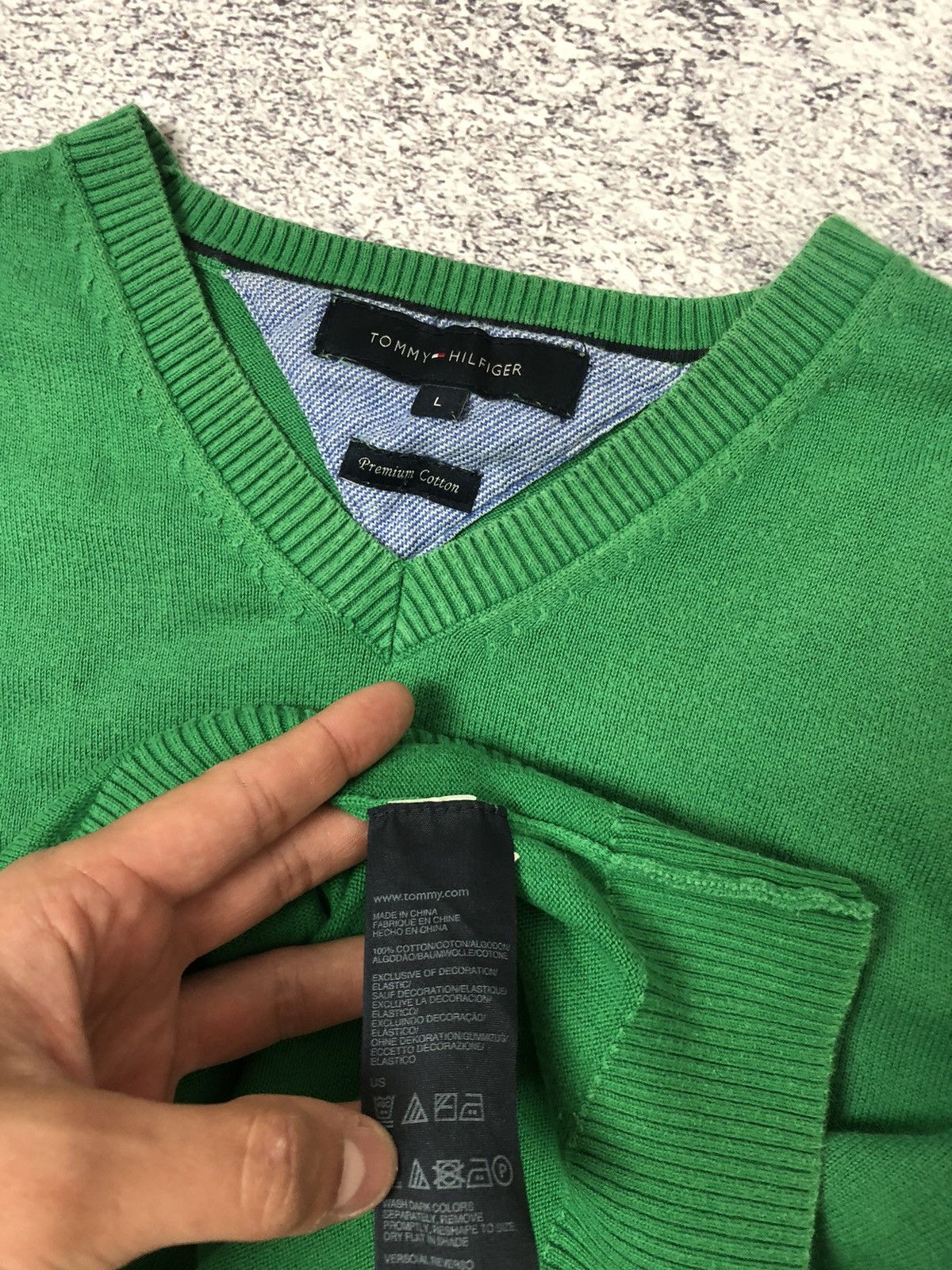 Tommy Hilfiger Vintage sweater Tommy Hilfiger size L y2k casual ykk Size US L / EU 52-54 / 3 - 3 Thumbnail