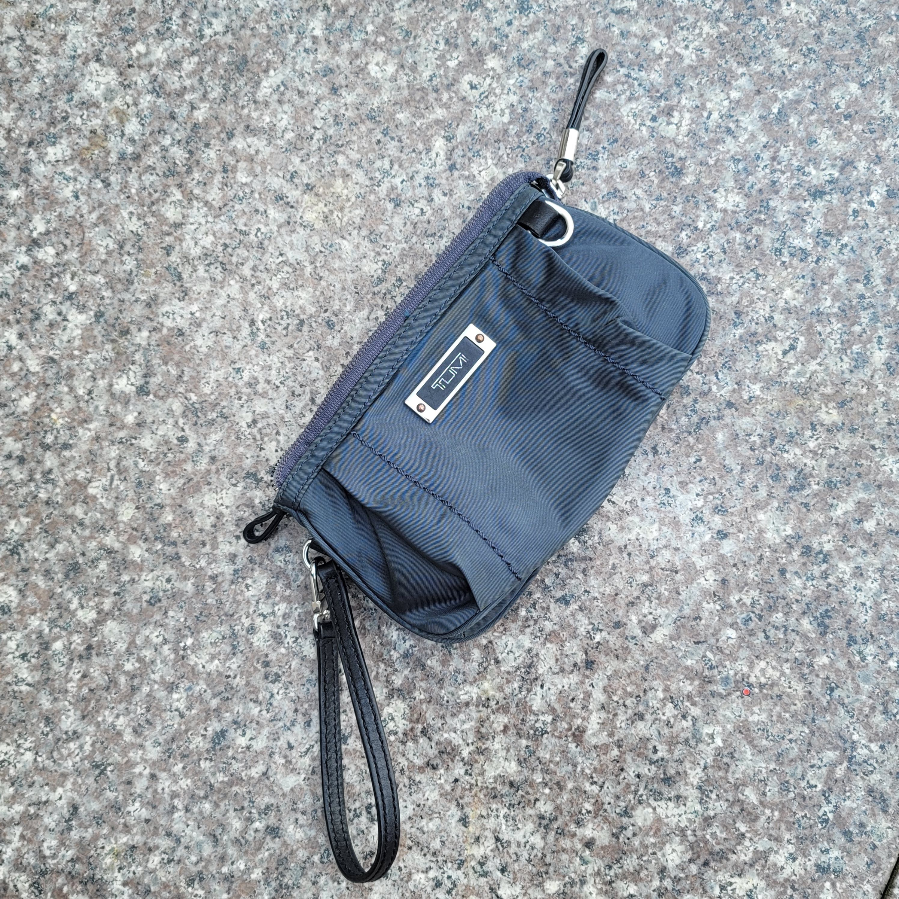 Tumi Tumi nylon wristlet Size ONE SIZE - 1 Thumbnail