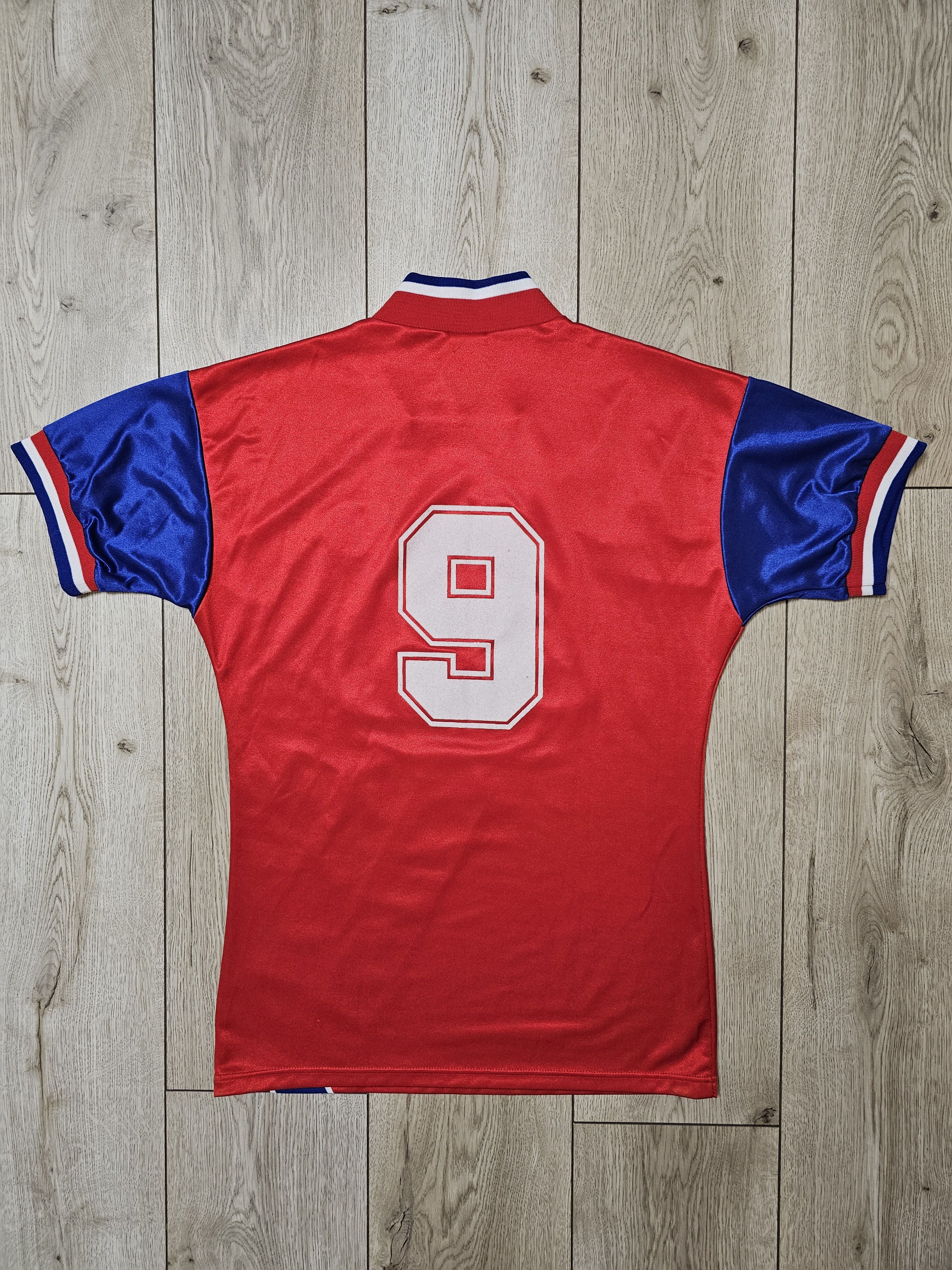 Adidas × Vintage BAYERN MUNICH 1993 1995 HOME FOOTBALL SHIRT SOCCER JERSEY Size US S / EU 44-46 / 1 - 2 Thumbnail