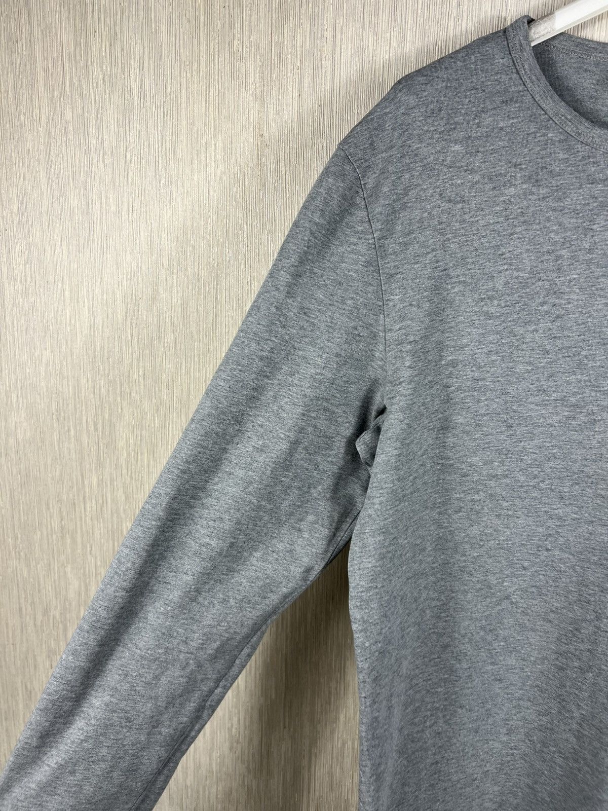 Acne Studios Acne Studios tage face chest logo emote long sleeve tee Size US L / EU 52-54 / 3 - 11 Thumbnail