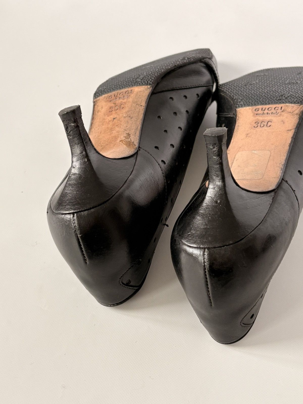 Gucci Gucci black leather kitten heels interlocking GG pumps 36 Size US 6 / IT 36 - 11 Thumbnail