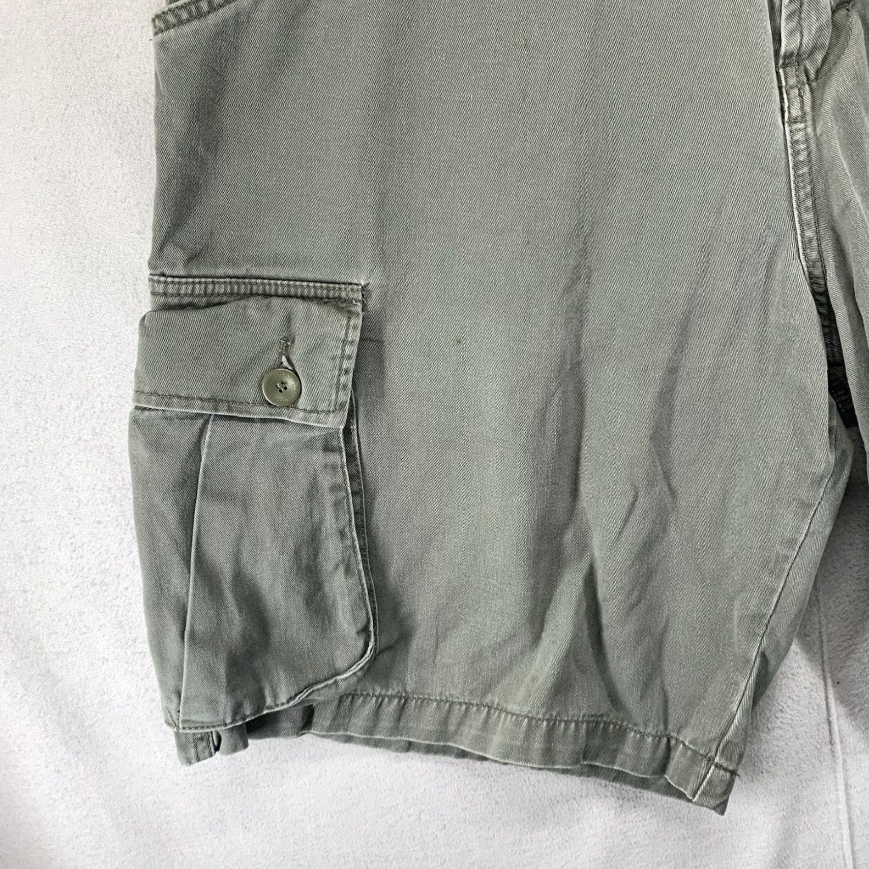 Vintage VINTAGE Union Bay Shorts Men 34 Cargo Cargo Shorts 90s Grunge Skater Wide Leg Green Size US 34 / EU 50 - 5 Thumbnail