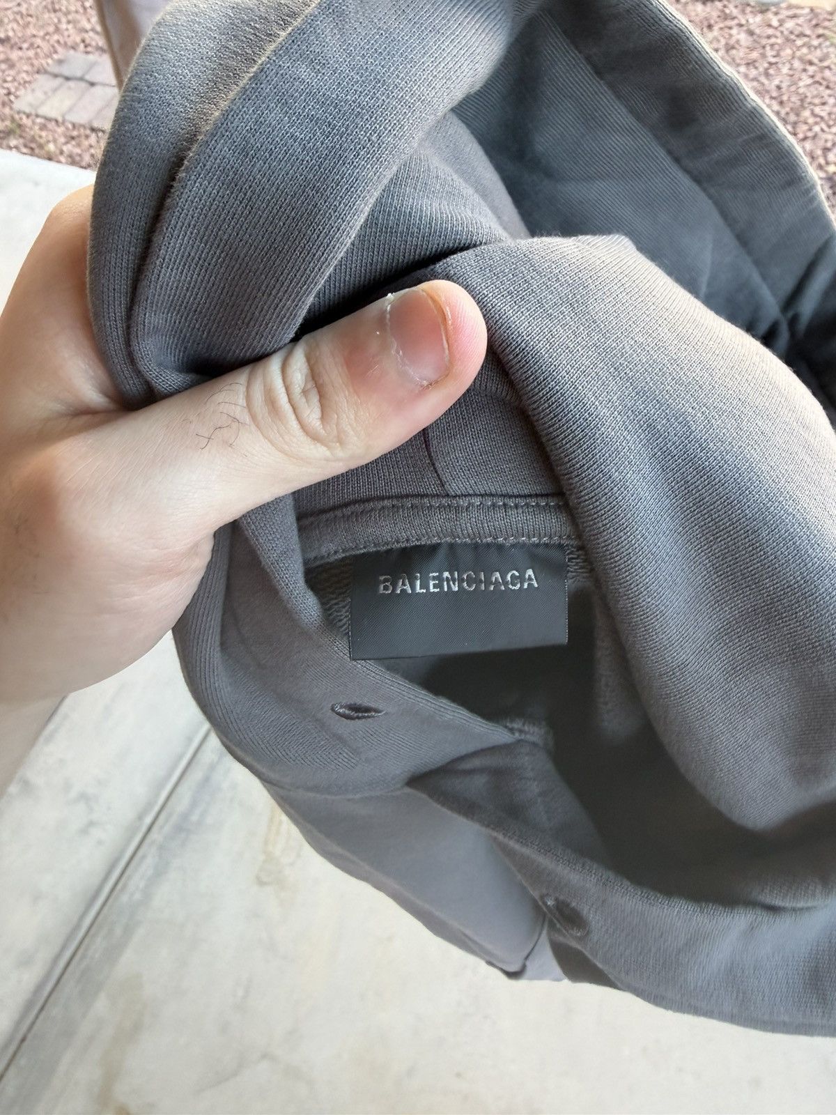 Balenciaga Balenciaga Medium Fit Logo Embroidered Pullover Hoodie Grey Size US M / EU 48-50 / 2 - 15 Thumbnail