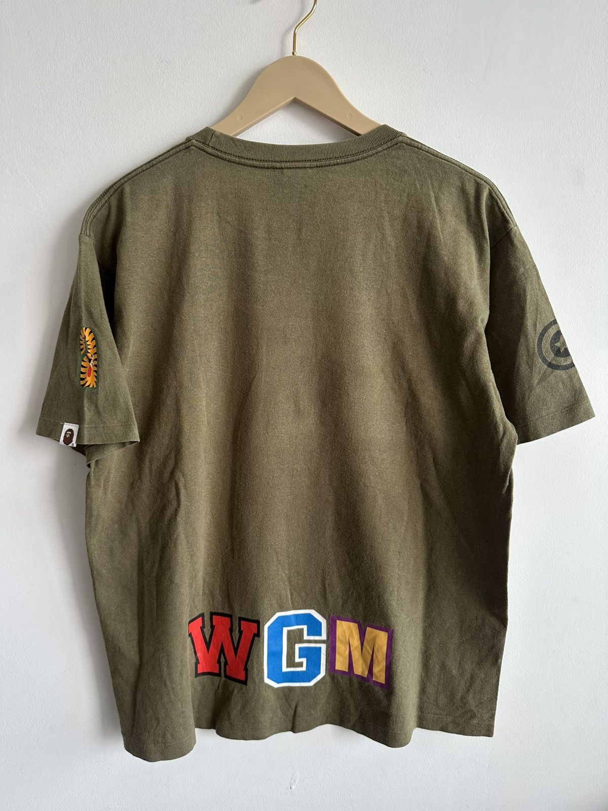 Bape A bathing Ape Shark World Gone Mad Streetwear Japan BAPE Size US L / EU 52-54 / 3 - 2 Thumbnail