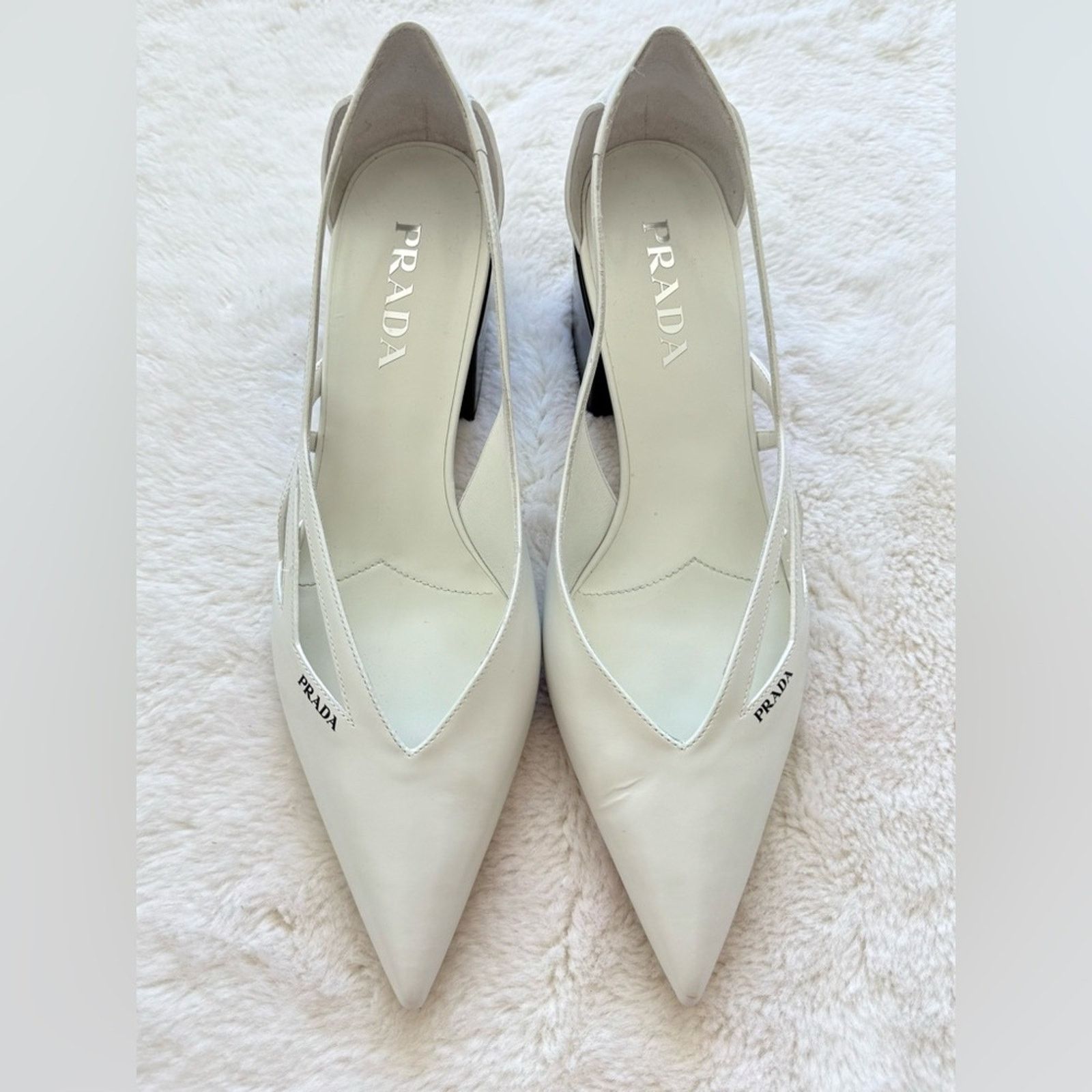 Prada Prada Cut-Out Brushed Leather Pumps size 40EU or 9US 1200$ Size US 9 / IT 39 - 2 Thumbnail
